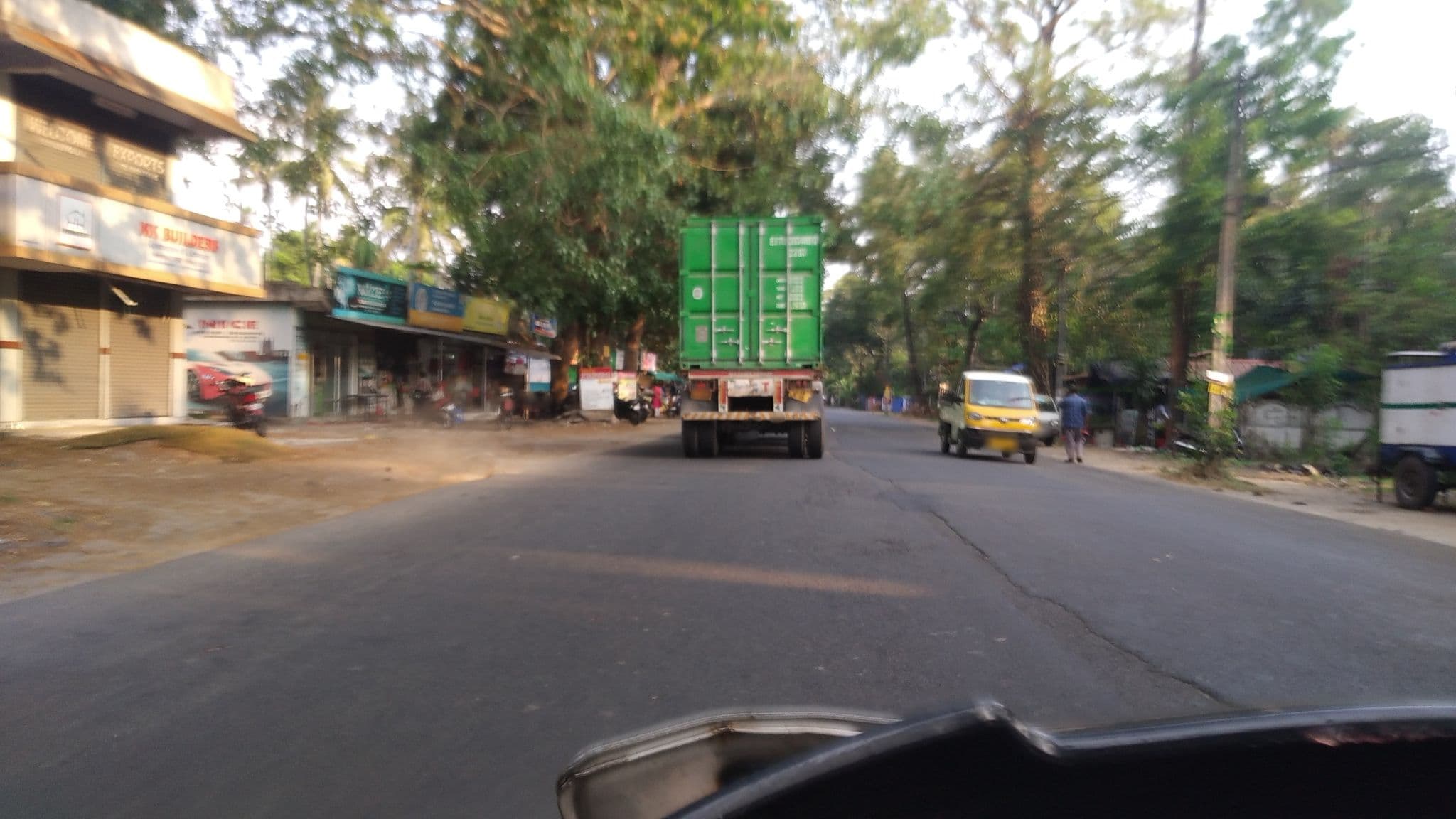 Street view near tea shop, Kaipamangalam — © jothishbabu (CC BY-SA · Mapillary)