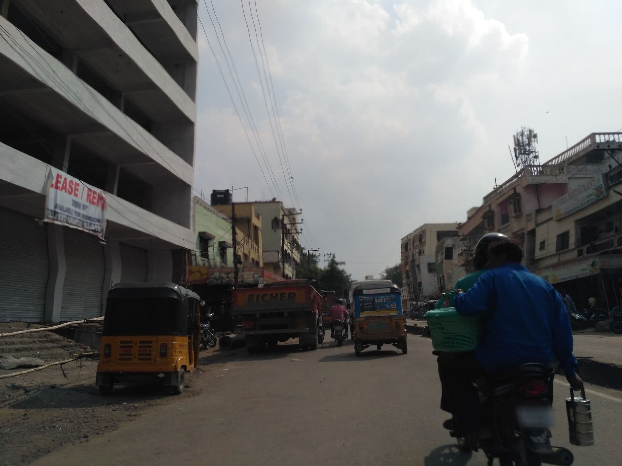 Street view near OYO Townhouse, Kukatpally
