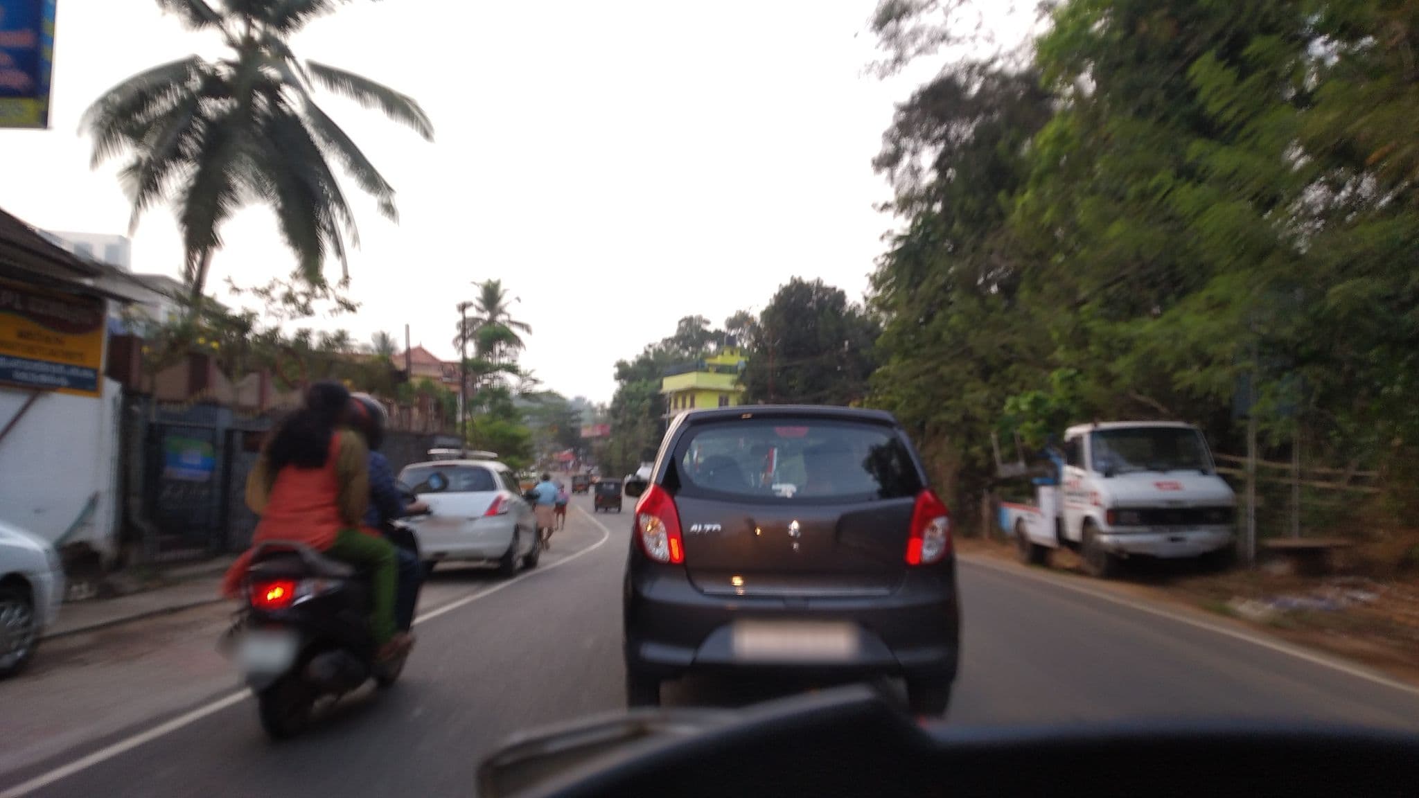 Street view near KPL Tourist home, Vijayapuram — © jothishbabu (CC BY-SA · Mapillary)