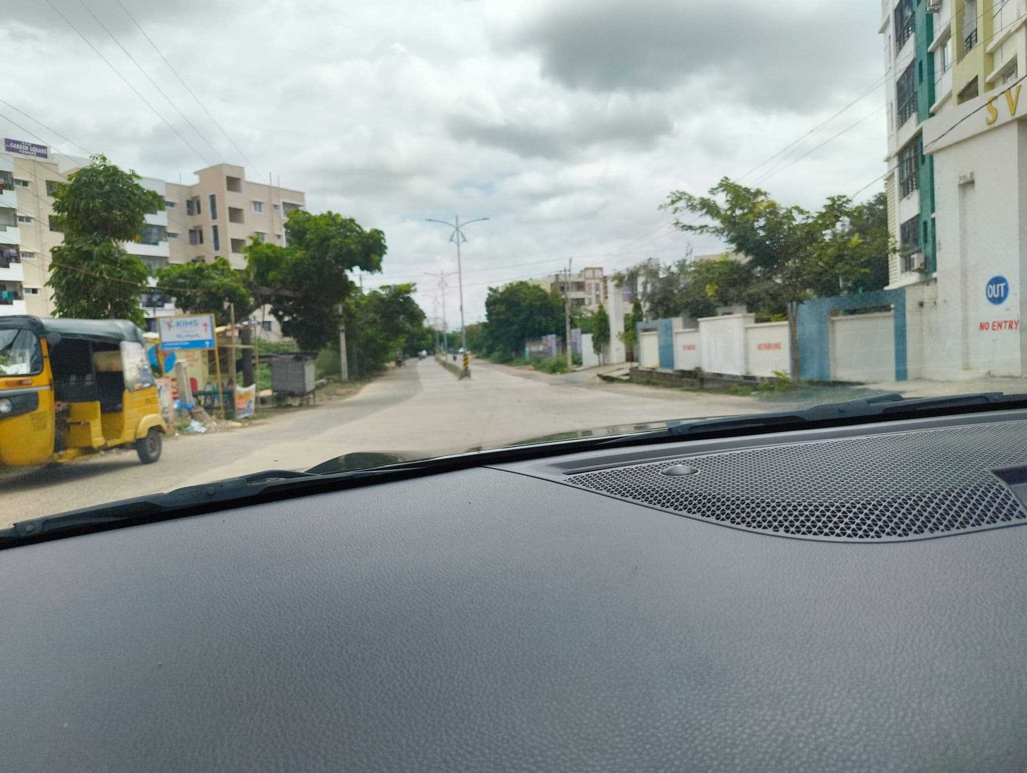 Street view near SV Green Avenue, Kurnool — © BynegeriGuruTarun (CC BY-SA · Mapillary)