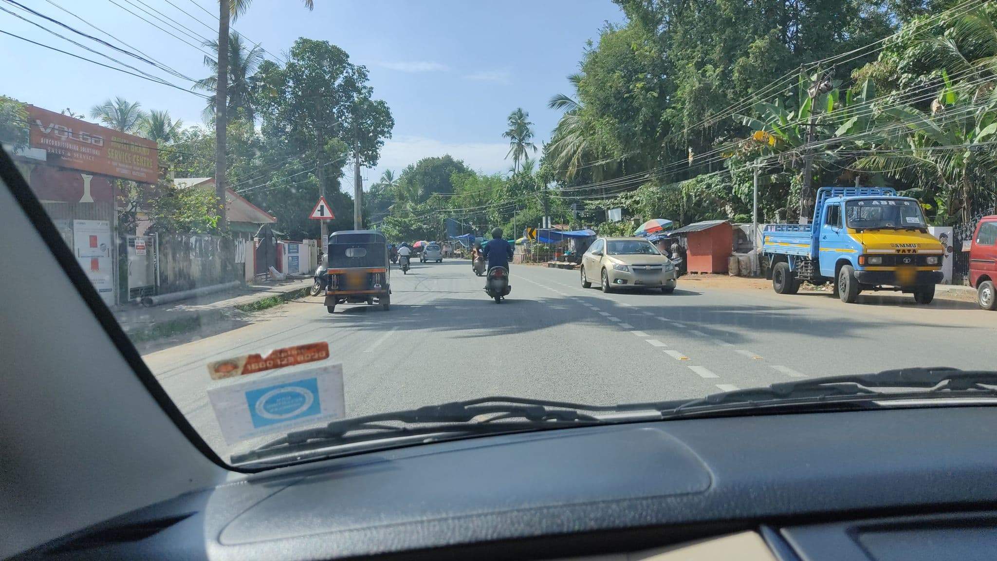 Street view near oyo 22541 splendid stay, Kudappanakkunnu — © dinny (CC BY-SA · Mapillary)