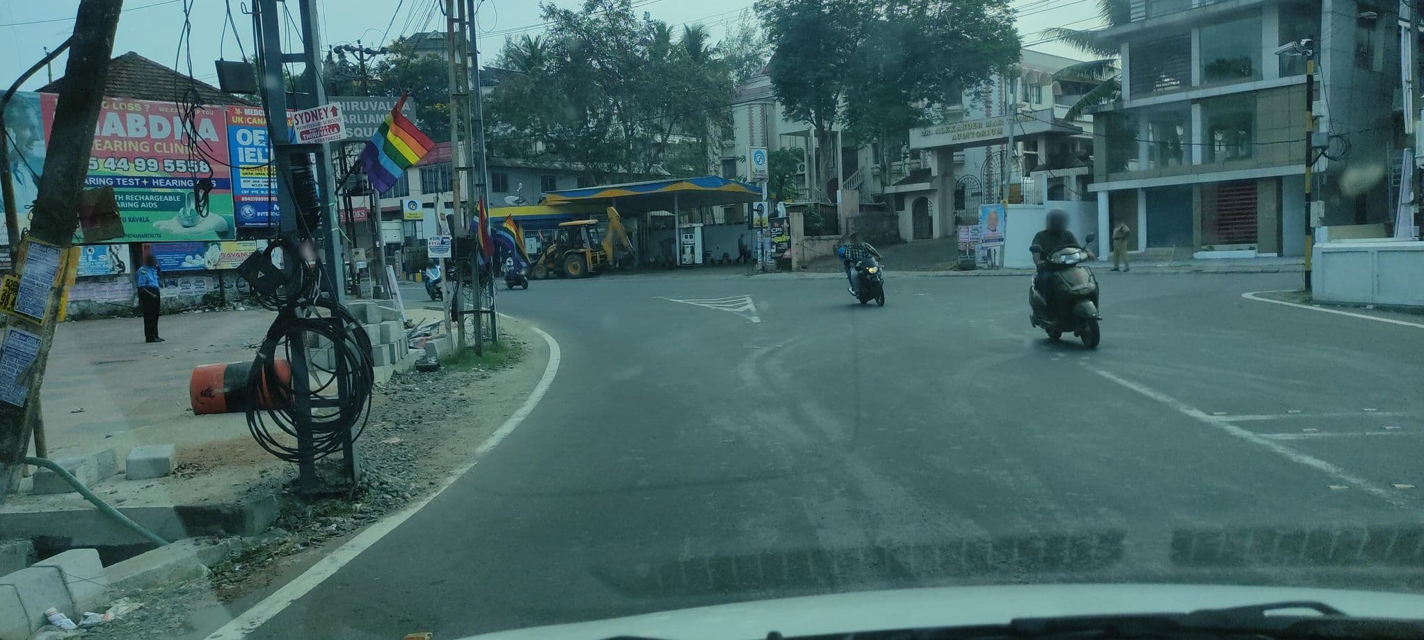 Street view near Abhilash Hotel, Tiruvalla — © V15 (CC BY-SA · Mapillary)