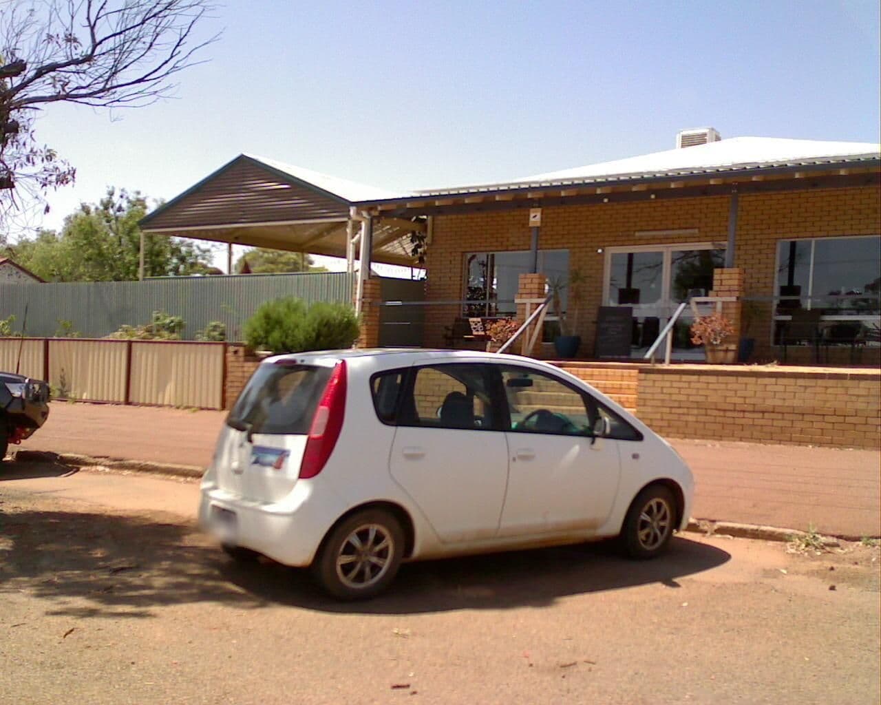Street view near Coolgardie Gold Rush Motel, West Lamington — © bob3bob3 (CC BY-SA · Mapillary)