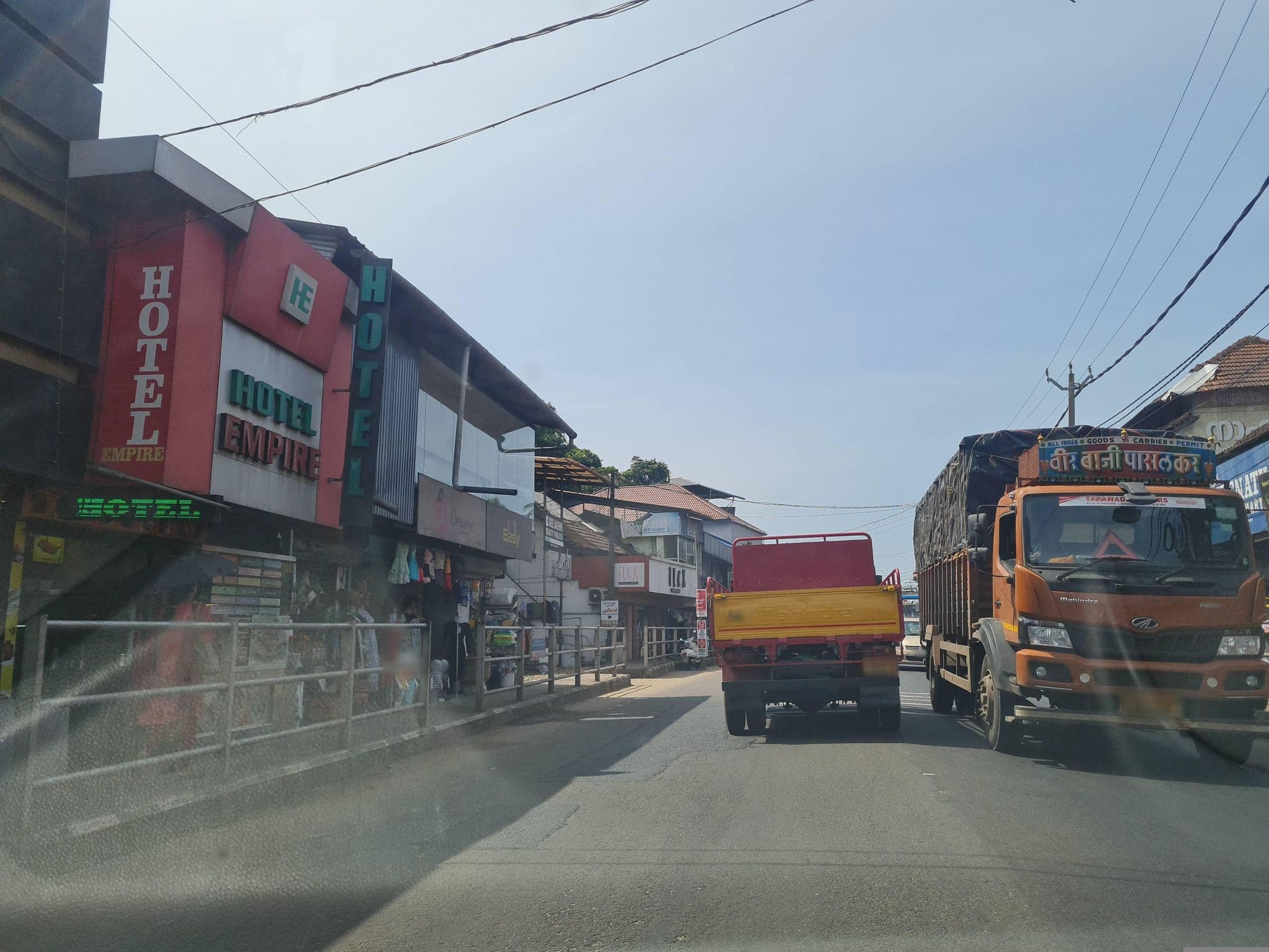 Street view near Hotel Empire, Koyilandy — © dinshkm (CC BY-SA · Mapillary)