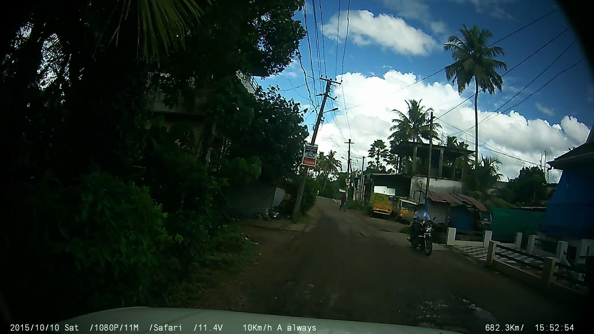Street view near kunnupurathu hotel, Changanācheri — © johnichan (CC BY-SA · Mapillary)