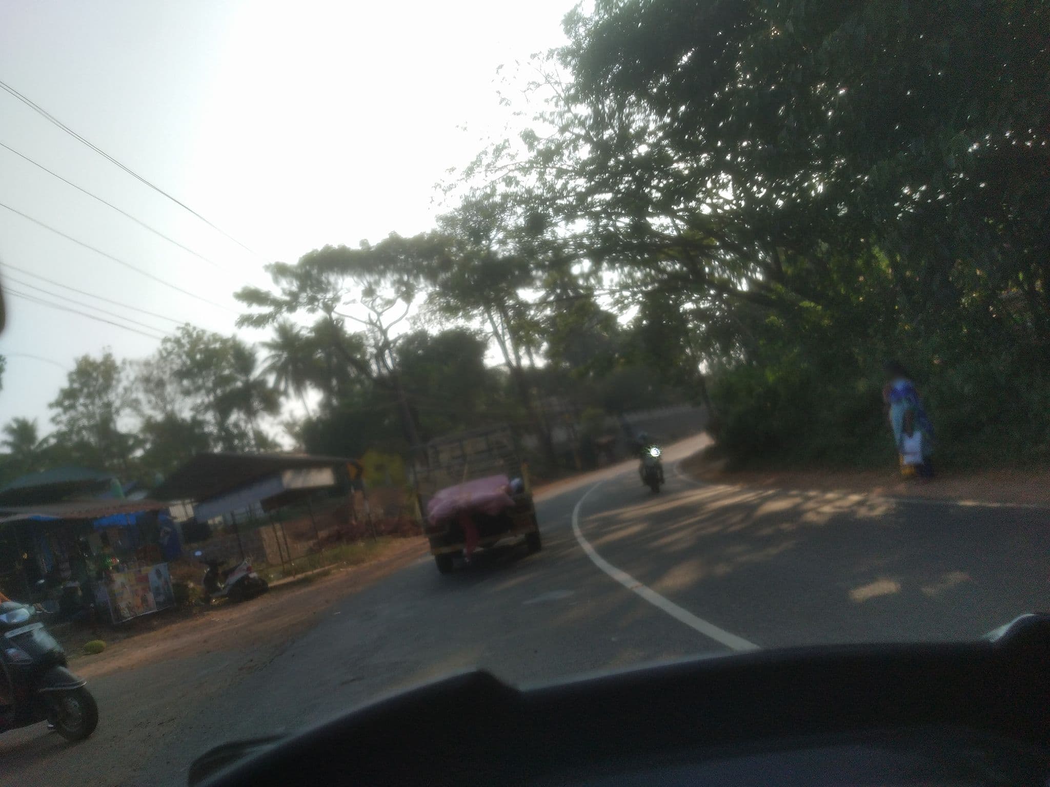 Street view near Mareena Halal Fast Food, Vaikam — © jothishbabu (CC BY-SA · Mapillary)