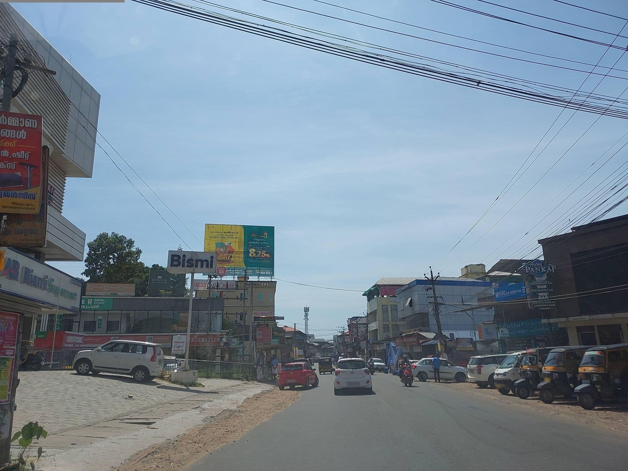 Street view near Hotel Pankaj, Vaikam — © V15 (CC BY-SA · Mapillary)
