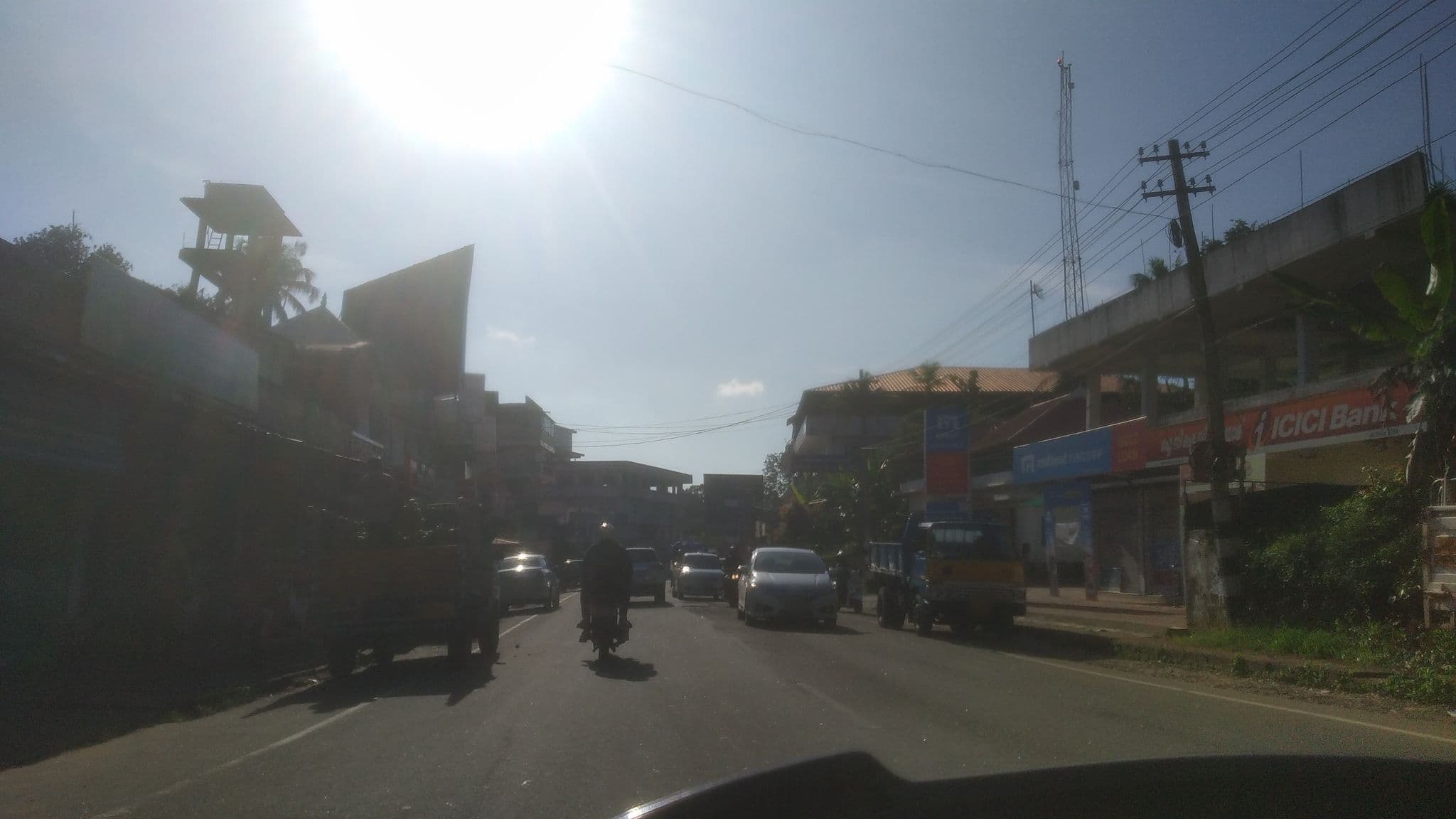 Street view near Hotel New Aryaas South Indian, Rāmamangalam — © jothishbabu (CC BY-SA · Mapillary)
