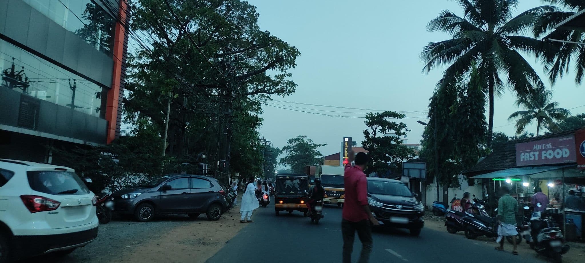 Street view near Hotel Uduppi Kitchen, Alappuzha — © V15 (CC BY-SA · Mapillary)