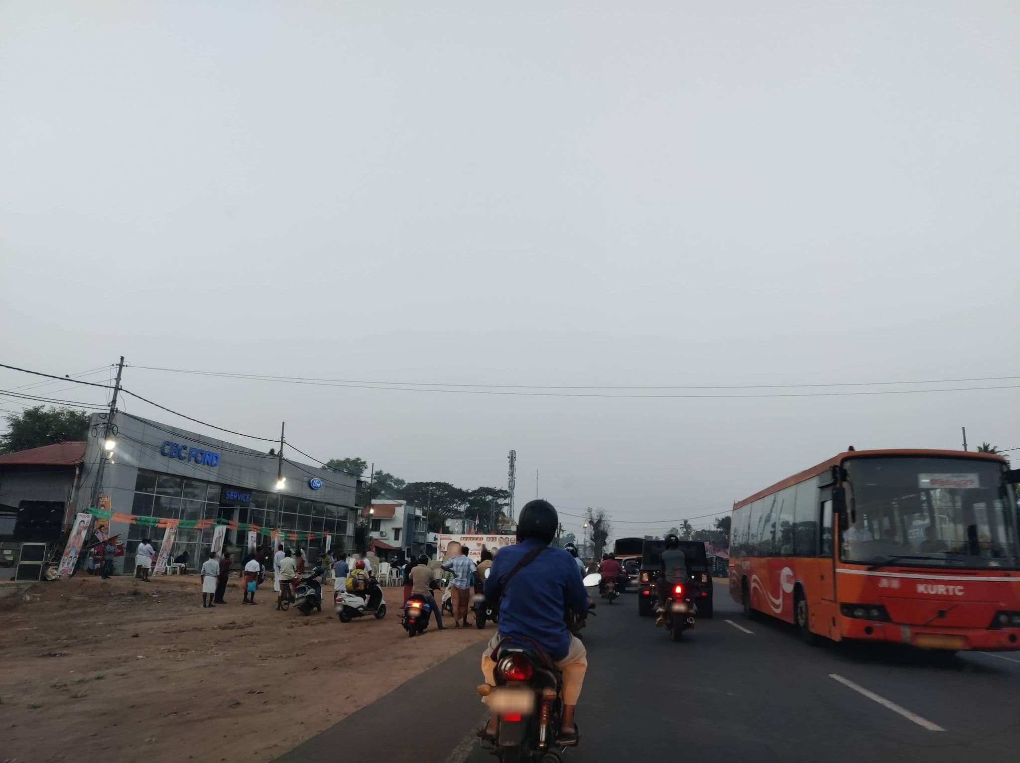 Street view near Hotel Amma, Pathirappally — © Gannu03 (CC BY-SA · Mapillary)