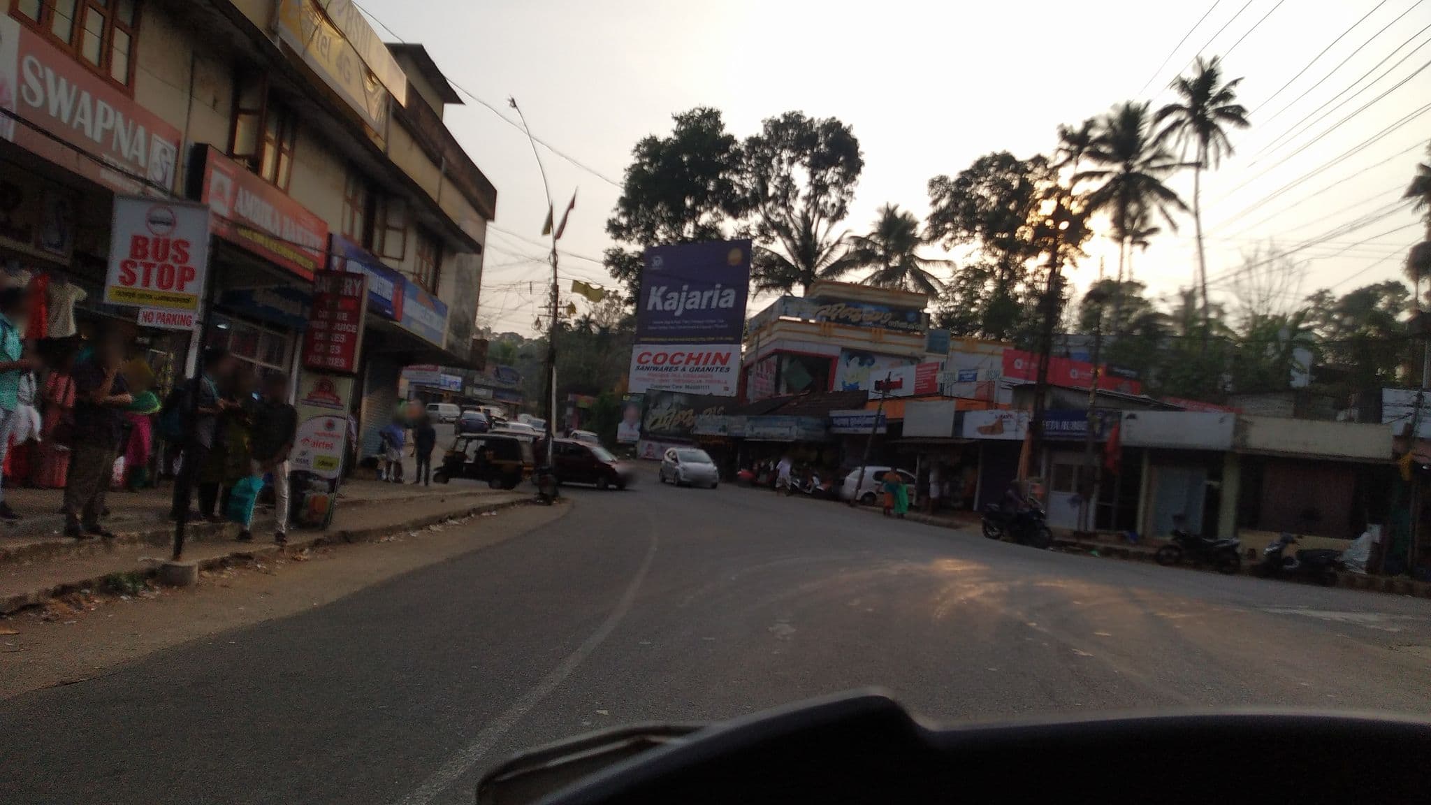 Street view near somagiri, Puthuppally — © jothishbabu (CC BY-SA · Mapillary)