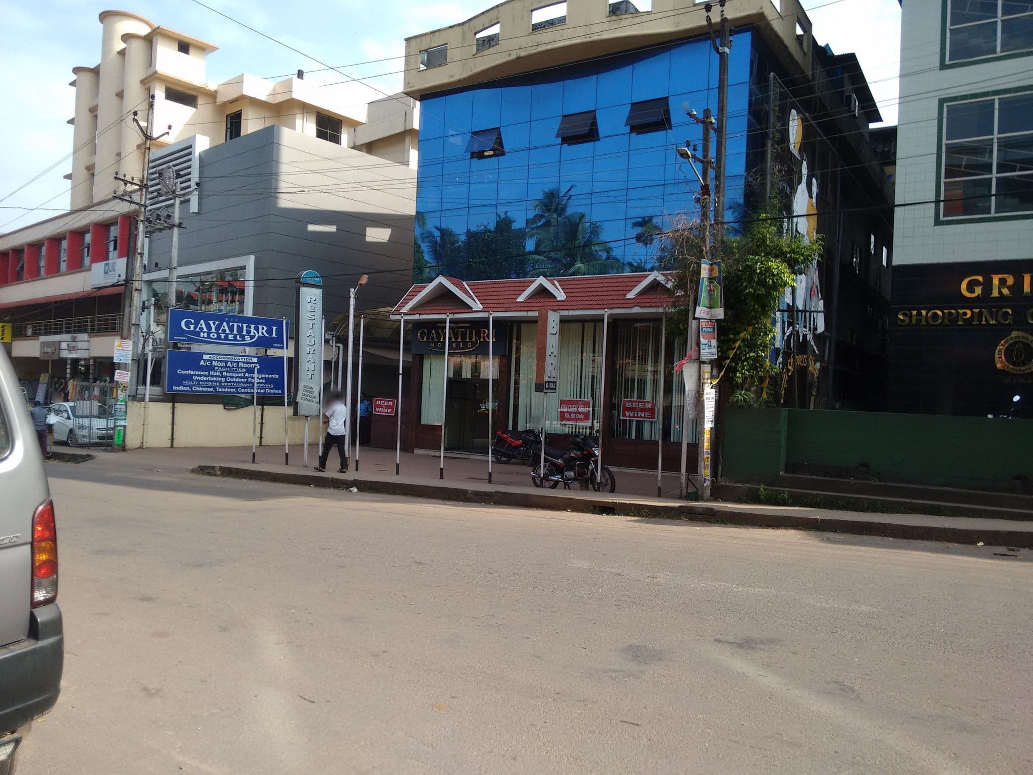 Street view near Gayathri International, Badagara — © anjana (CC BY-SA · Mapillary)