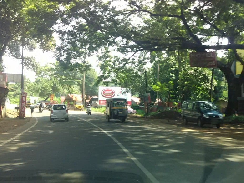 Street view near dinar hotel, Kunnamangalam — © sunish (CC BY-SA · Mapillary)
