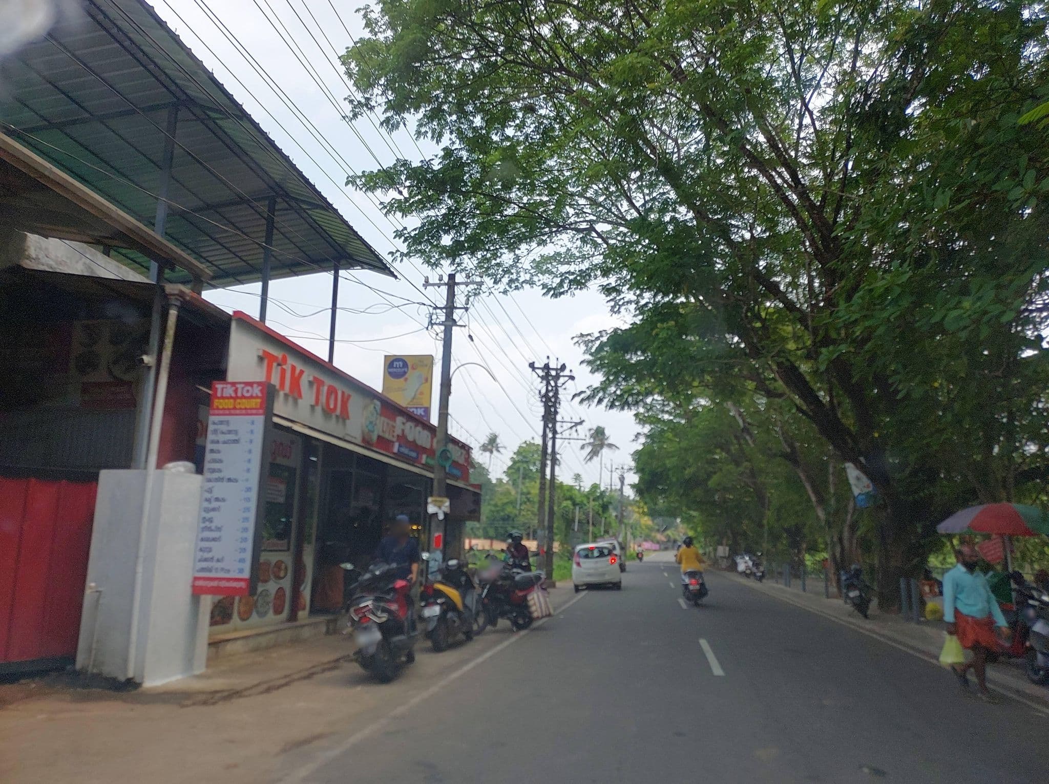 Street view near Tik Tok Food Court, Martūru — © V15 (CC BY-SA · Mapillary)