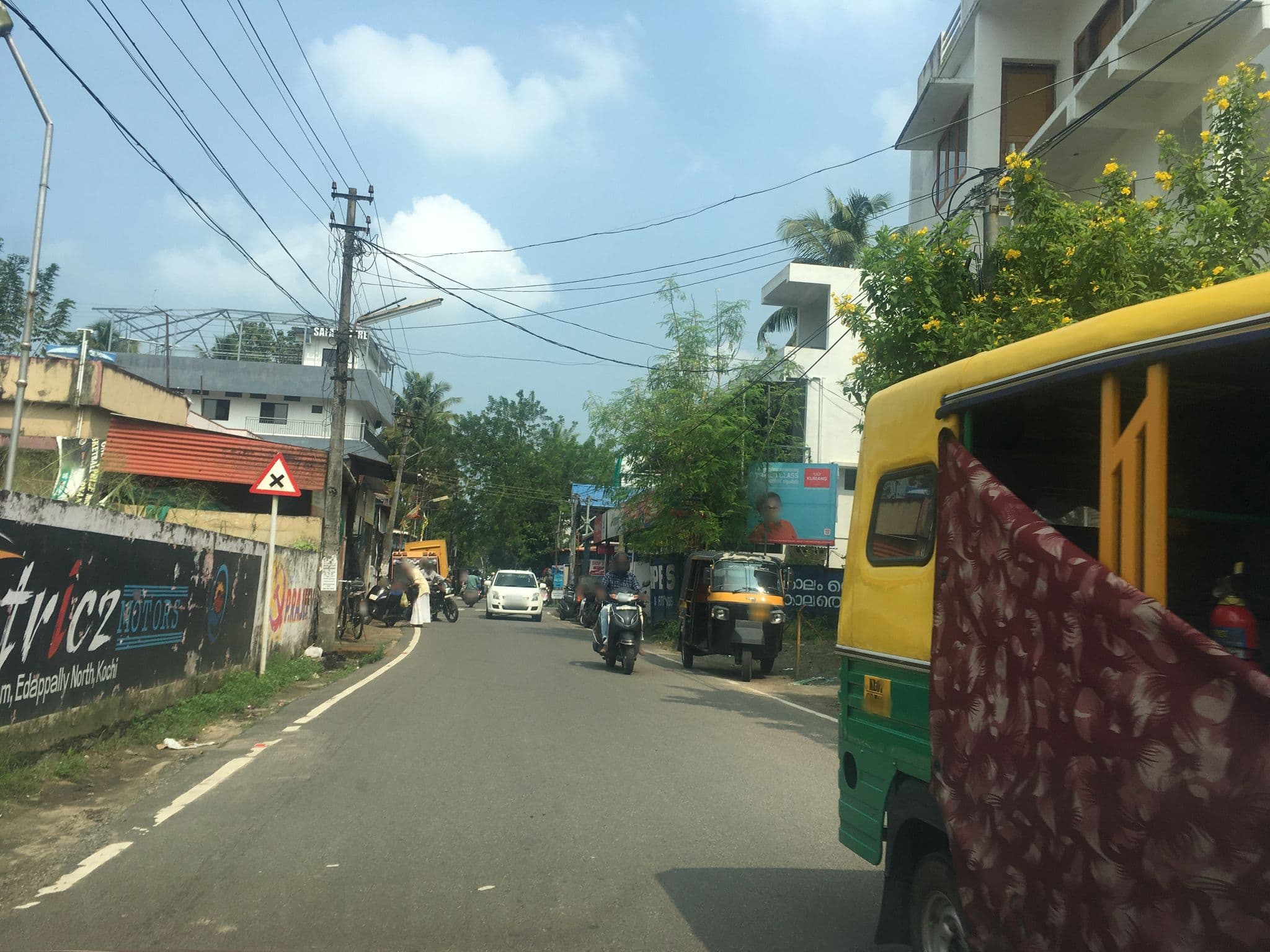 Street view near Arcadia, Cheranellūr — © livableurbanism (CC BY-SA · Mapillary)