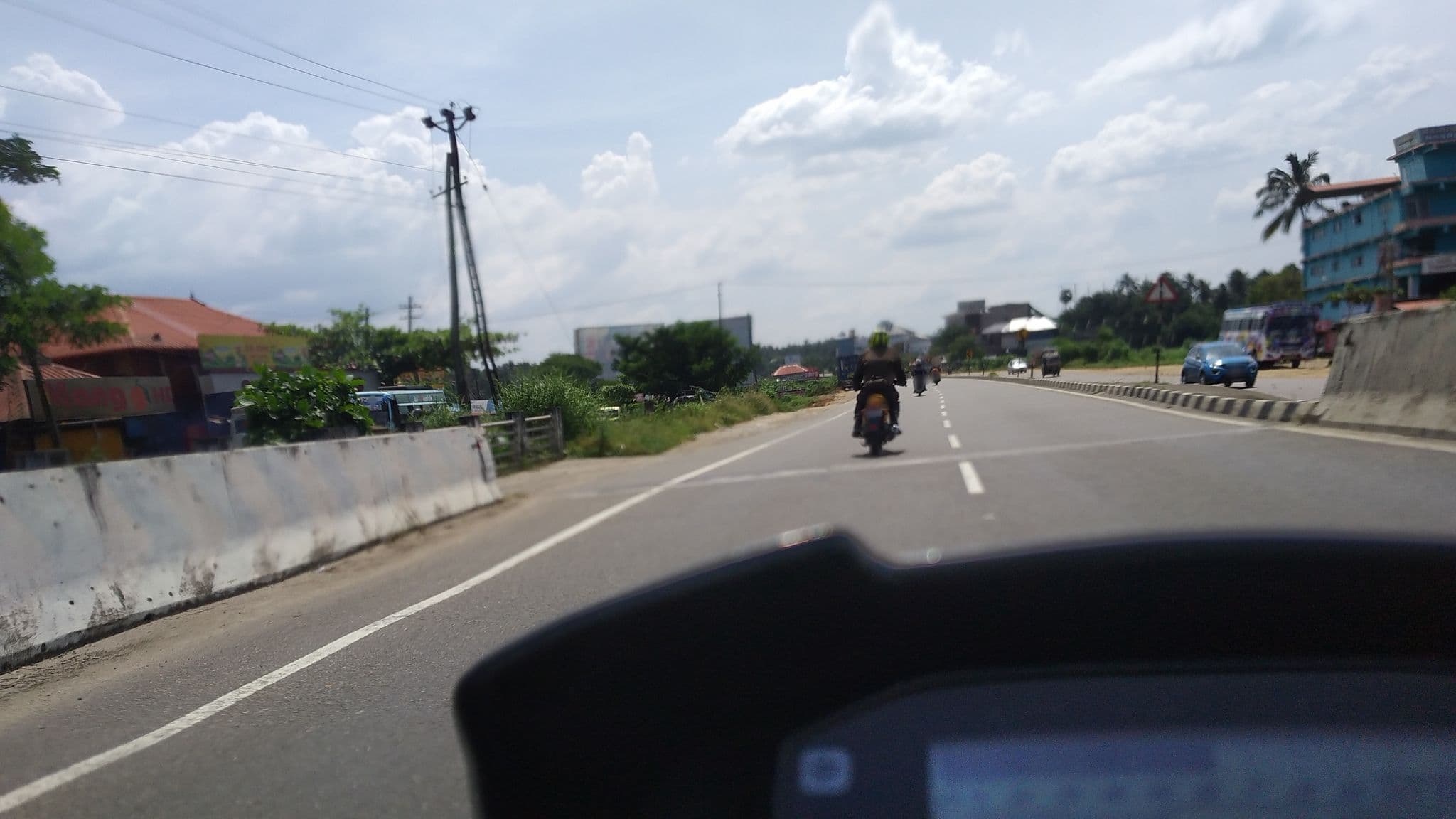 Street view near Mango Hotel, Alattūr — © jothishbabu (CC BY-SA · Mapillary)