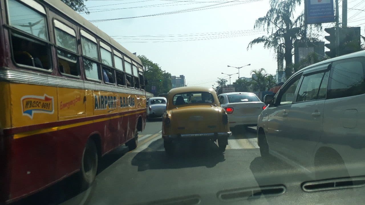 Street view near Bhatia House, Dam Dam — © maiti21 (CC BY-SA · Mapillary)