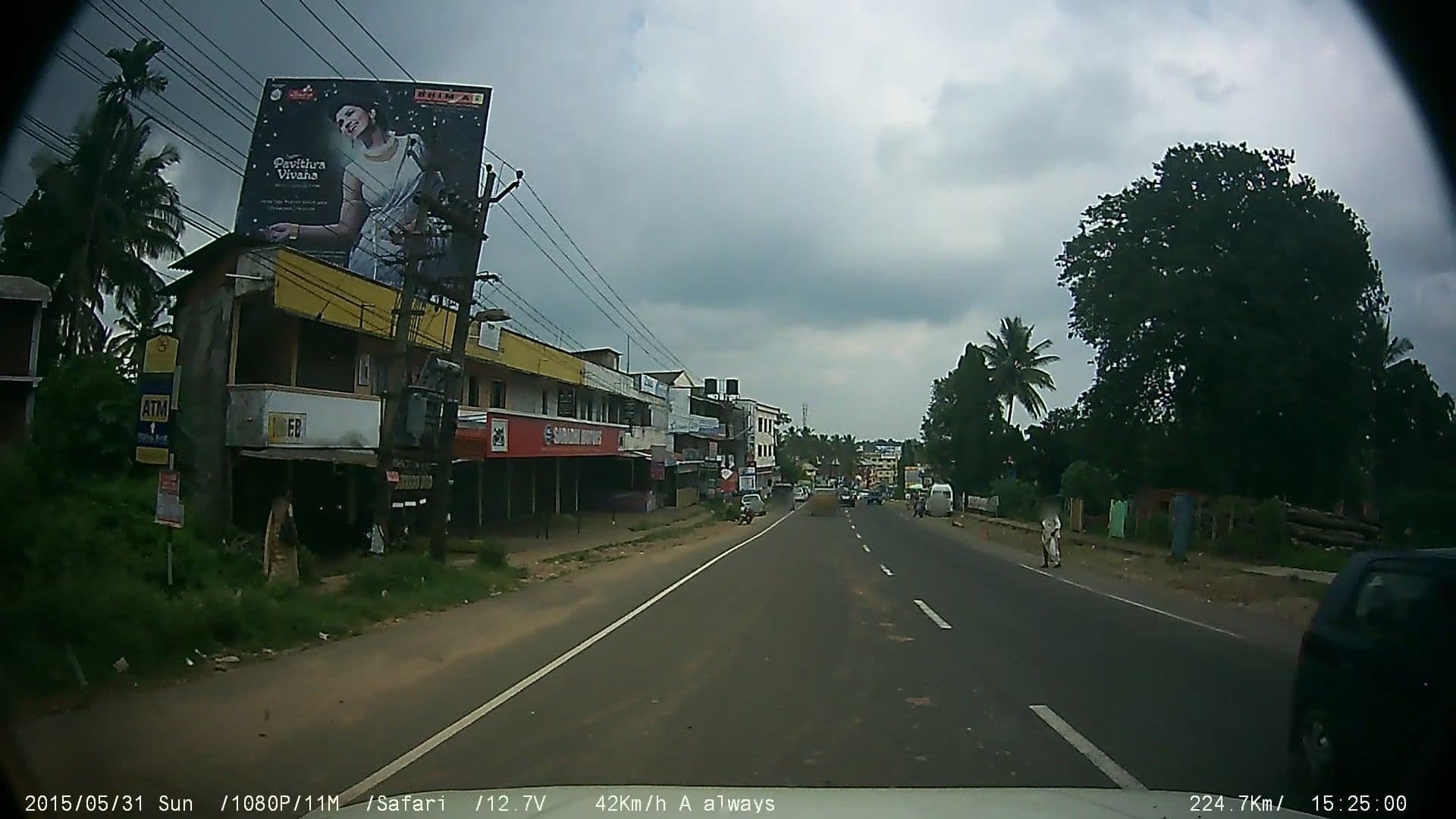 Street view near Vimal Jyothi Women's Hostel, Kalpatta — © johnichan (CC BY-SA · Mapillary)