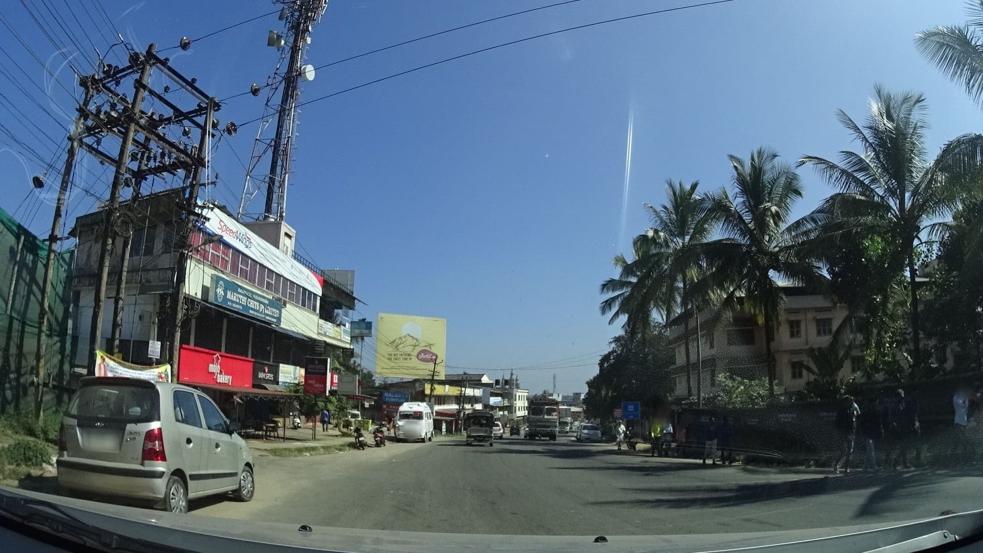 Street view near Mojo Bakery, Kalpatta — © geohacker (CC BY-SA · Mapillary)