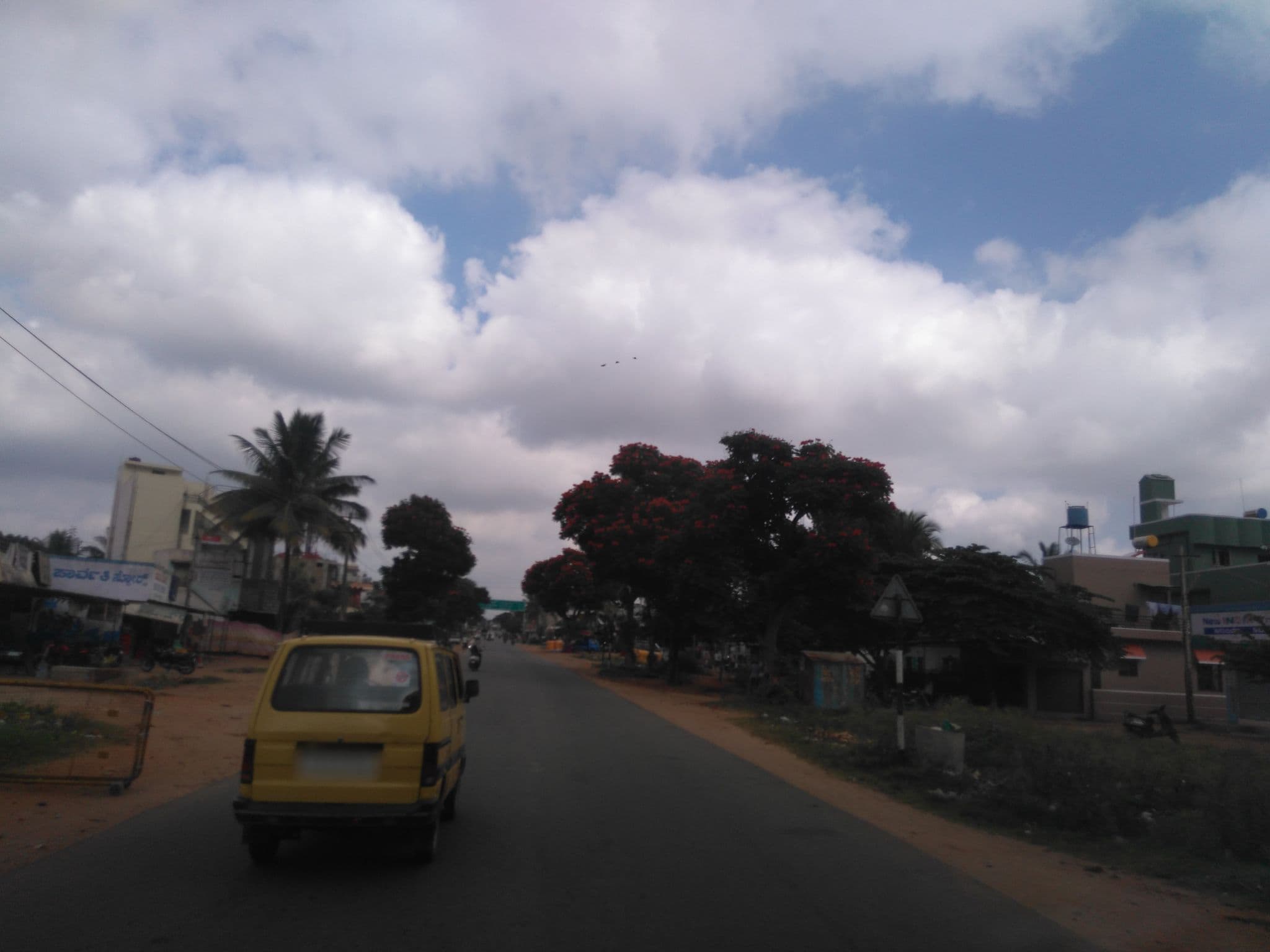 Street view near Hotel Tanishk, Mysuru — © jacklee (CC BY-SA · Mapillary)