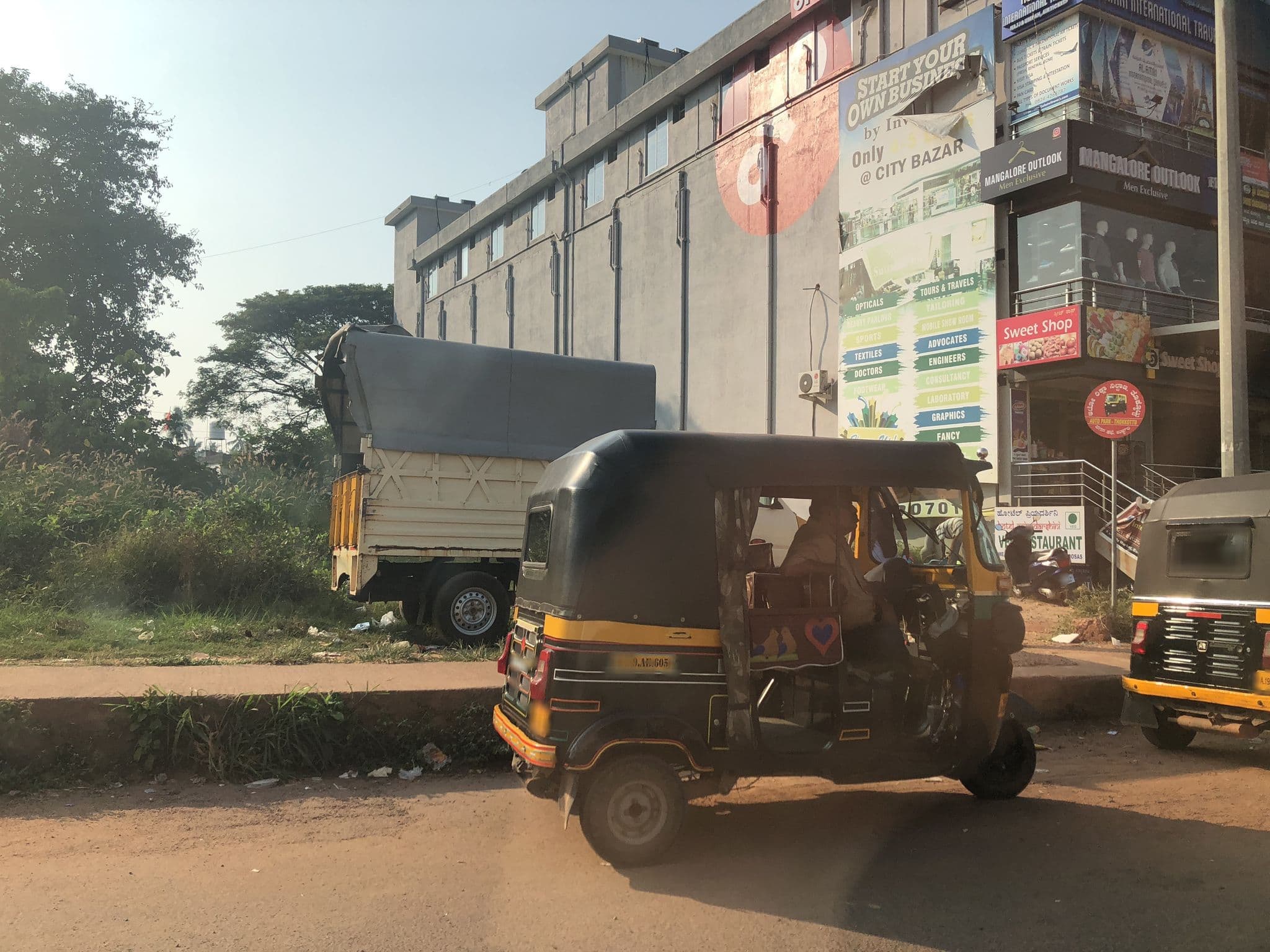 Street view near Ak International Lodge, Ullal — © livableurbanism (CC BY-SA · Mapillary)