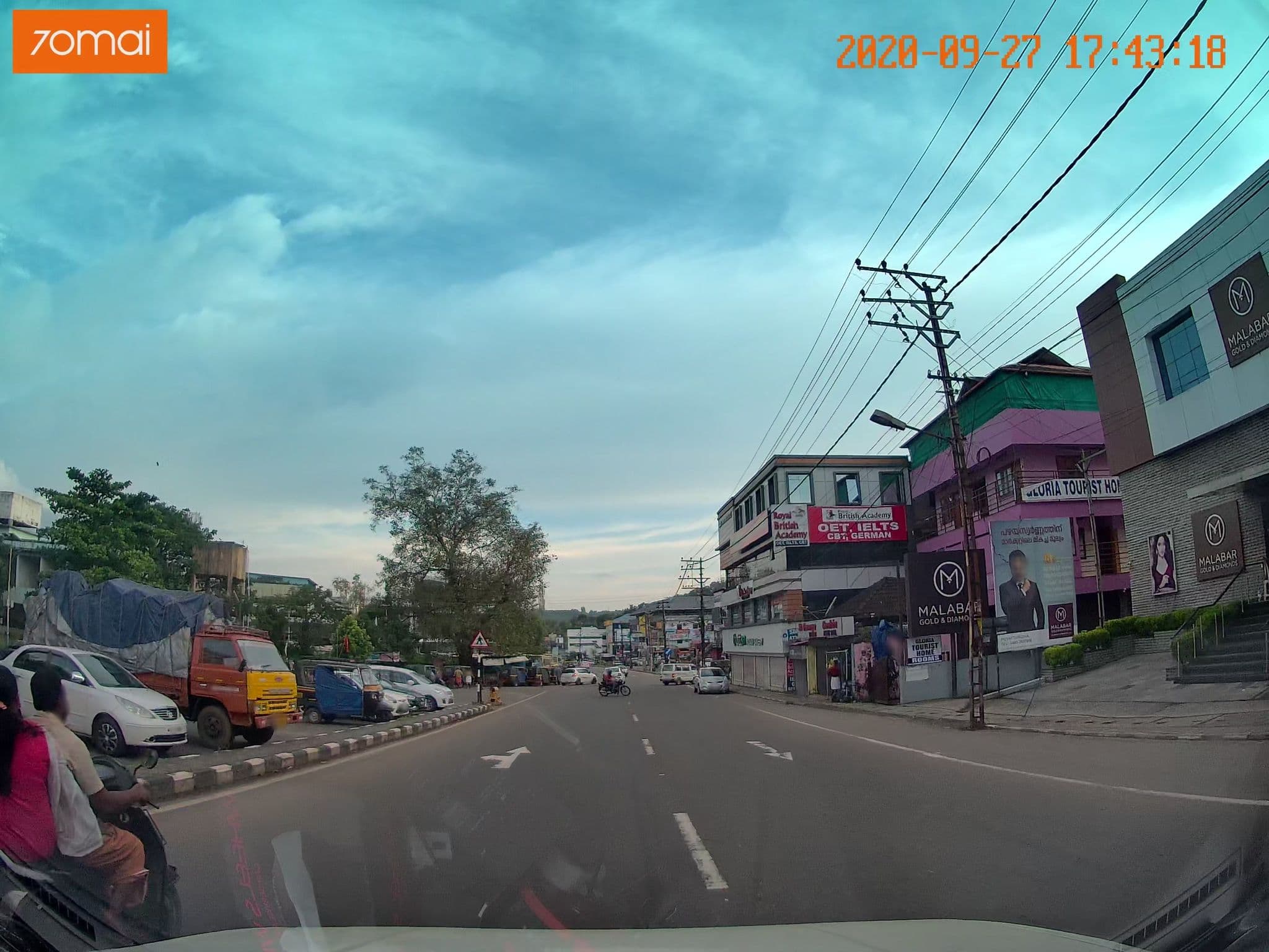 Street view near Gloria Tourist Home, Muvattupuzha — © johnichan (CC BY-SA · Mapillary)