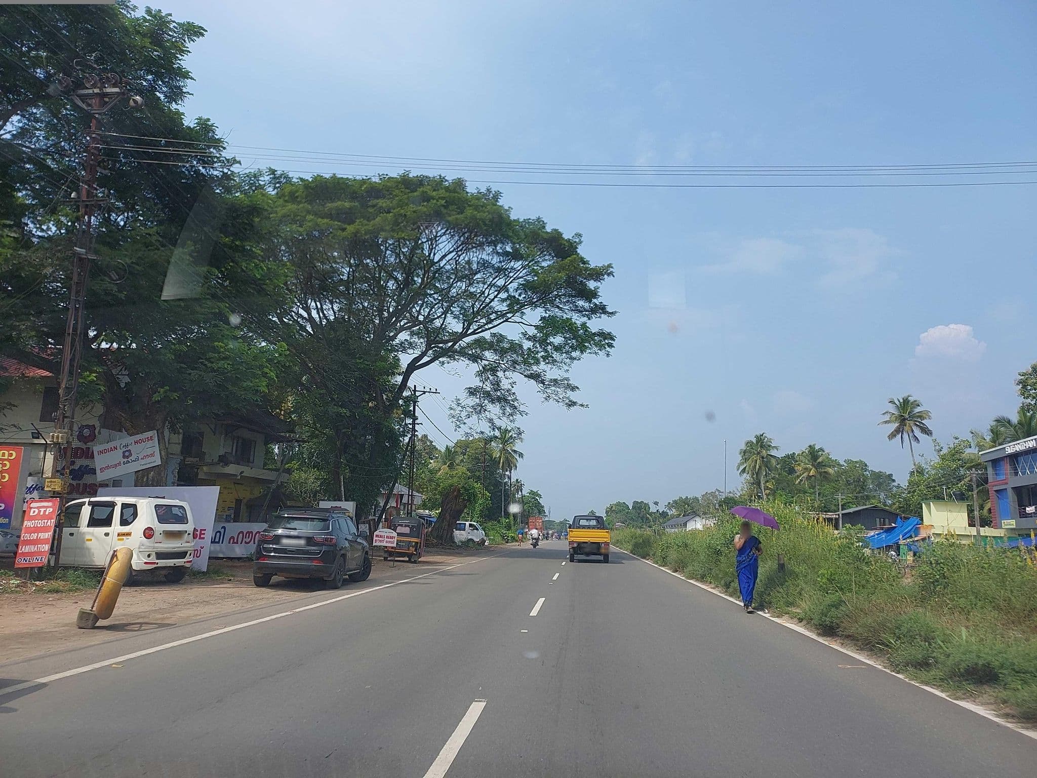 Street view near Hotel Suresh & Fast Food, Vayalār — © V15 (CC BY-SA · Mapillary)