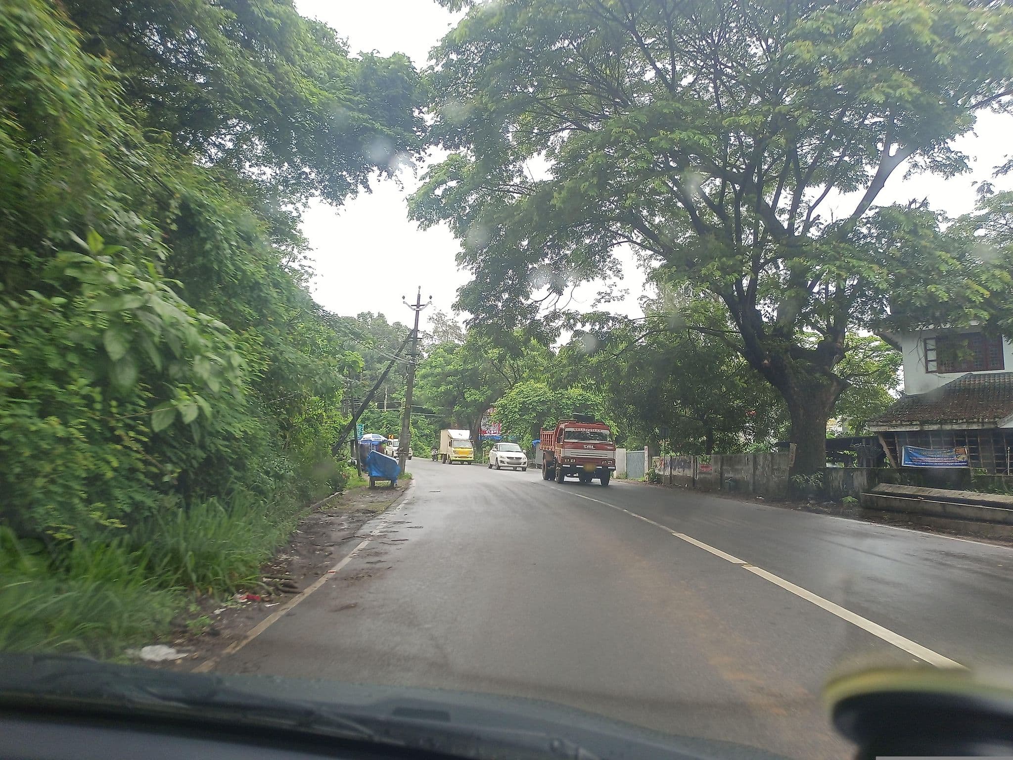Street view near hostel thiagaraja, Amballūr — © gnoeee (CC BY-SA · Mapillary)