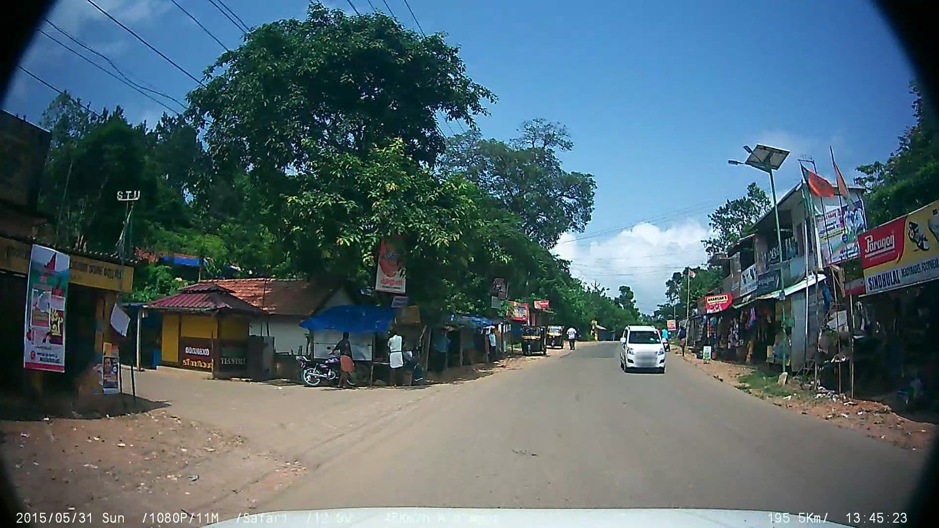 Street view near Bismi hotel, Kalpatta — © johnichan (CC BY-SA · Mapillary)