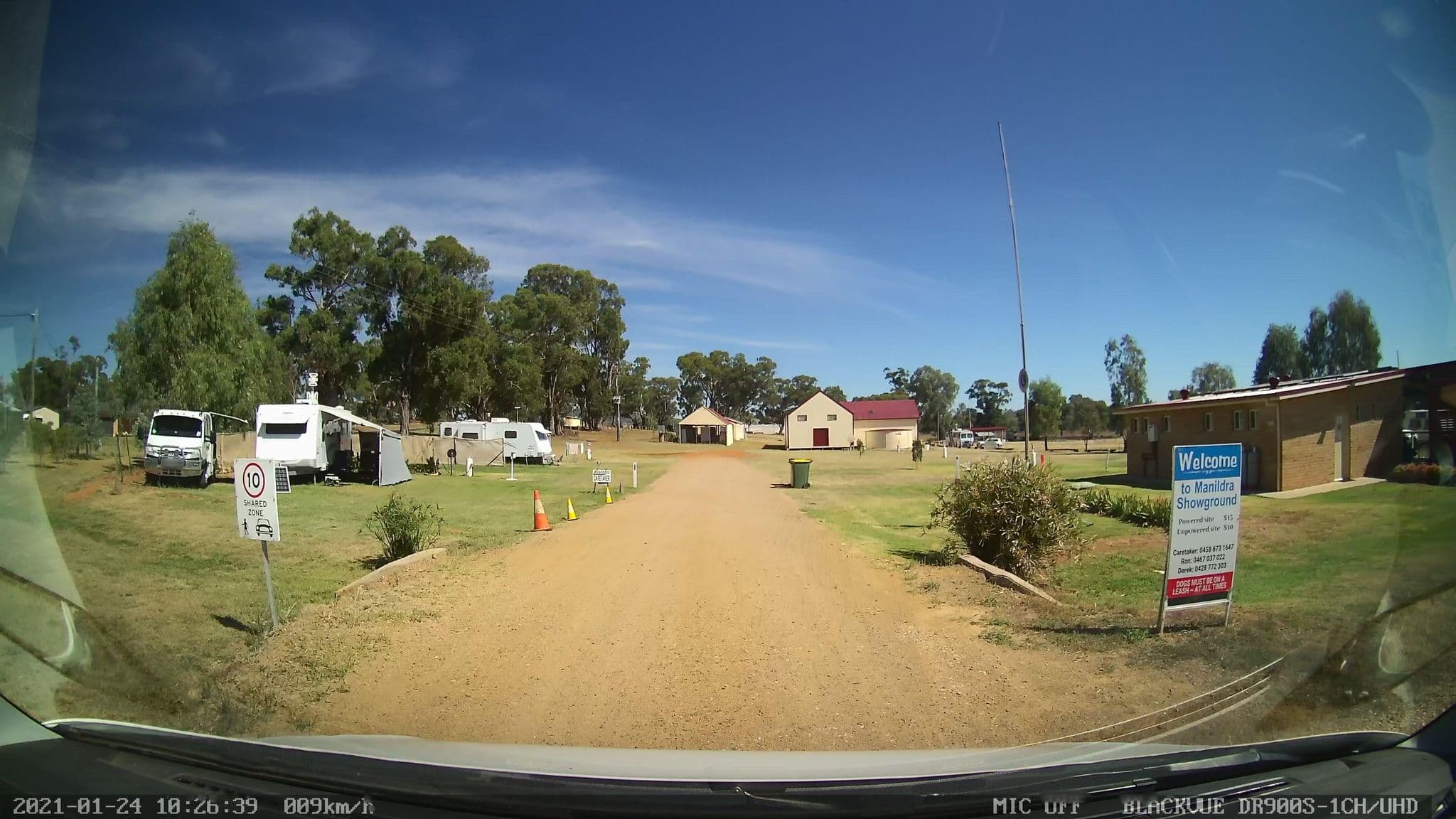 Street view near Manildra Showground Camping, Molong — © bob3bob3 (CC BY-SA · Mapillary)