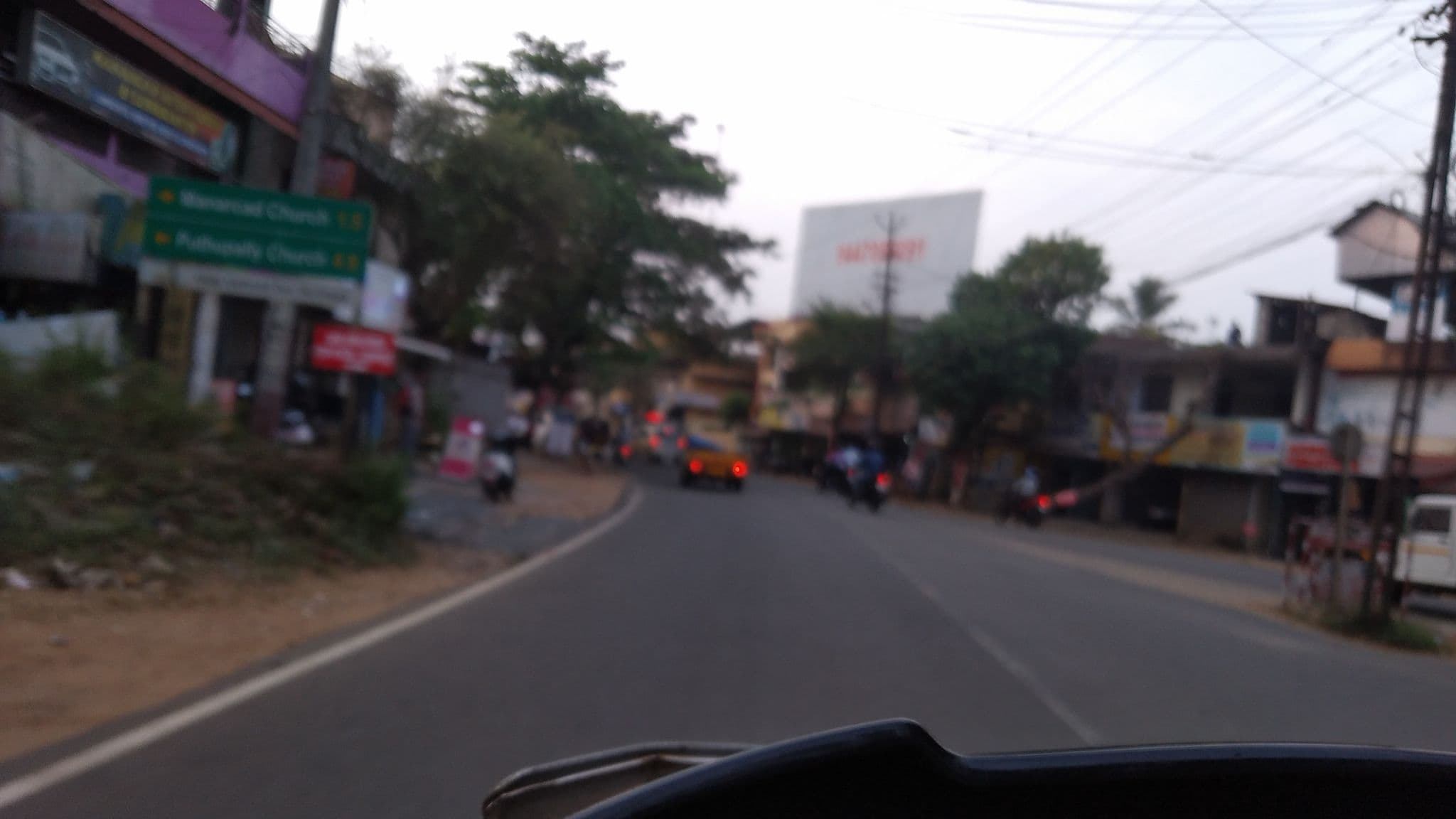 Street view near MODERN HOTEL, Vijayapuram — © jothishbabu (CC BY-SA · Mapillary)