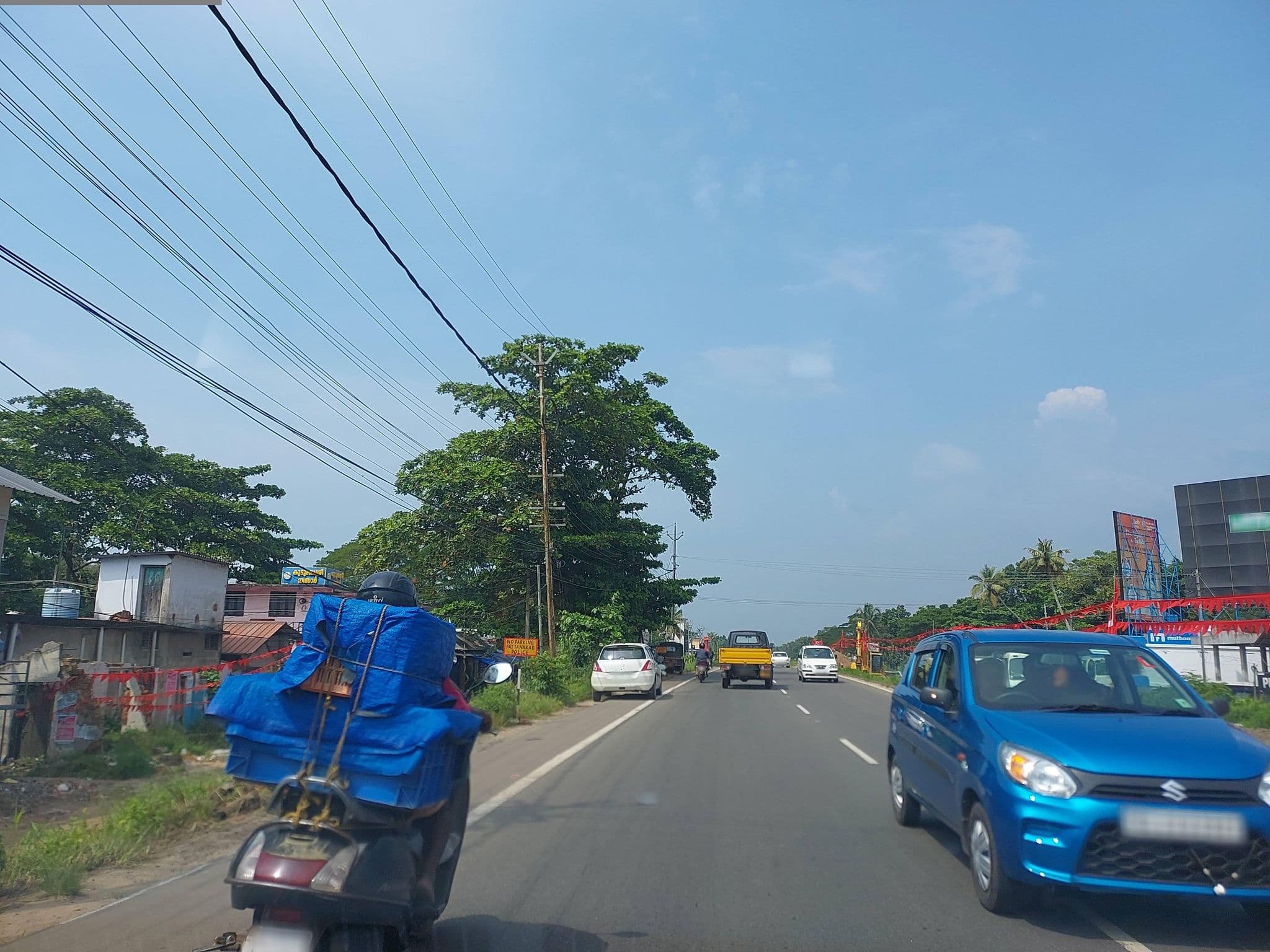 Street view near Swale Hotel, Vayalār — © V15 (CC BY-SA · Mapillary)