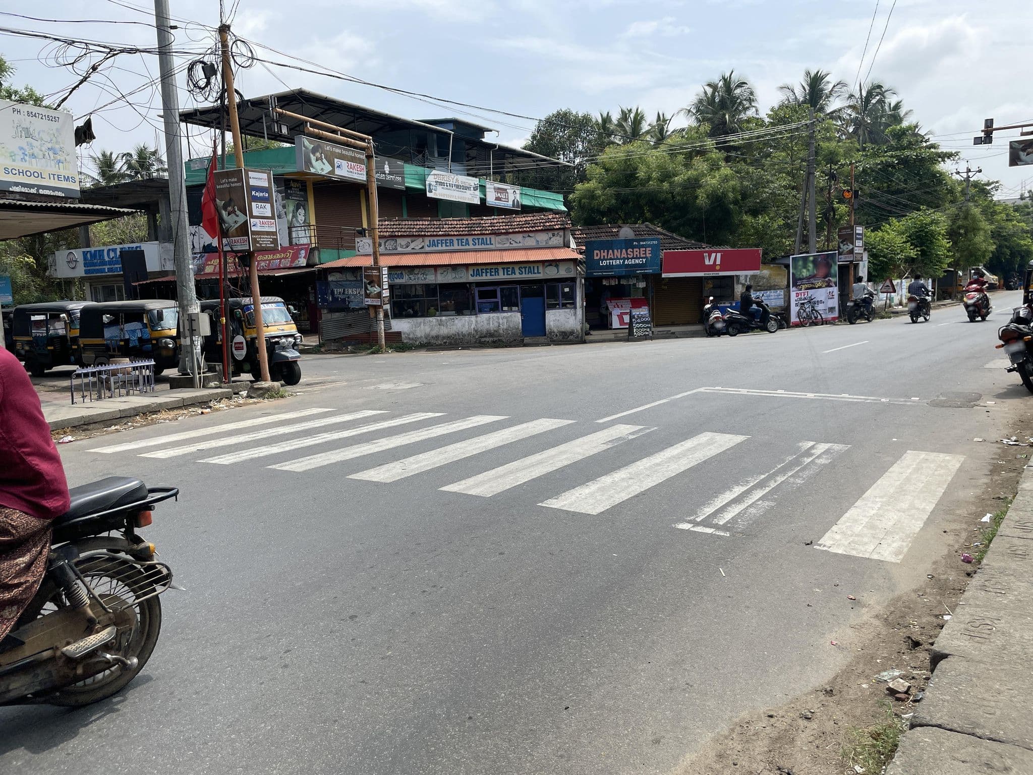 Street view near Pallimokku, Pudunagaram — © Jeni (CC BY-SA · Mapillary)