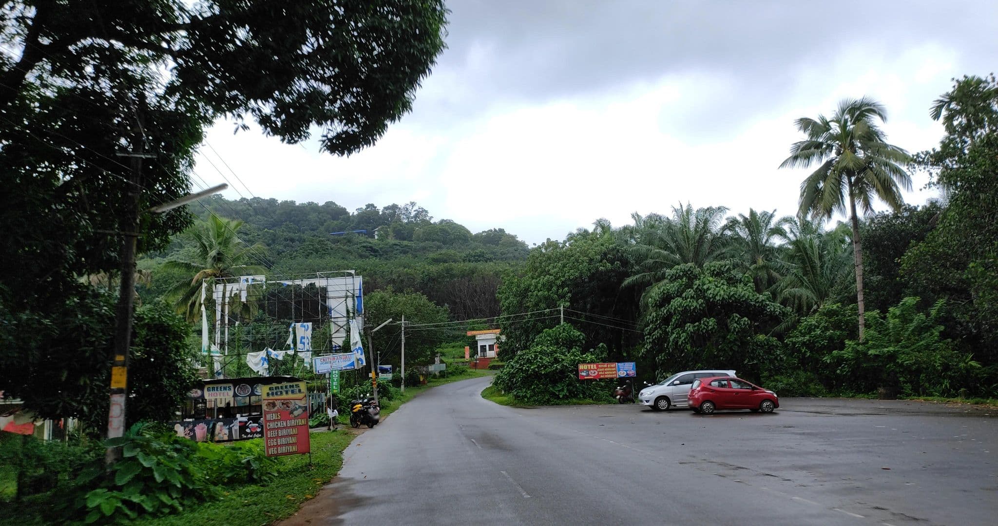 Street view near Wintage Home Lodge And Resort, Koovappady — © V15 (CC BY-SA · Mapillary)