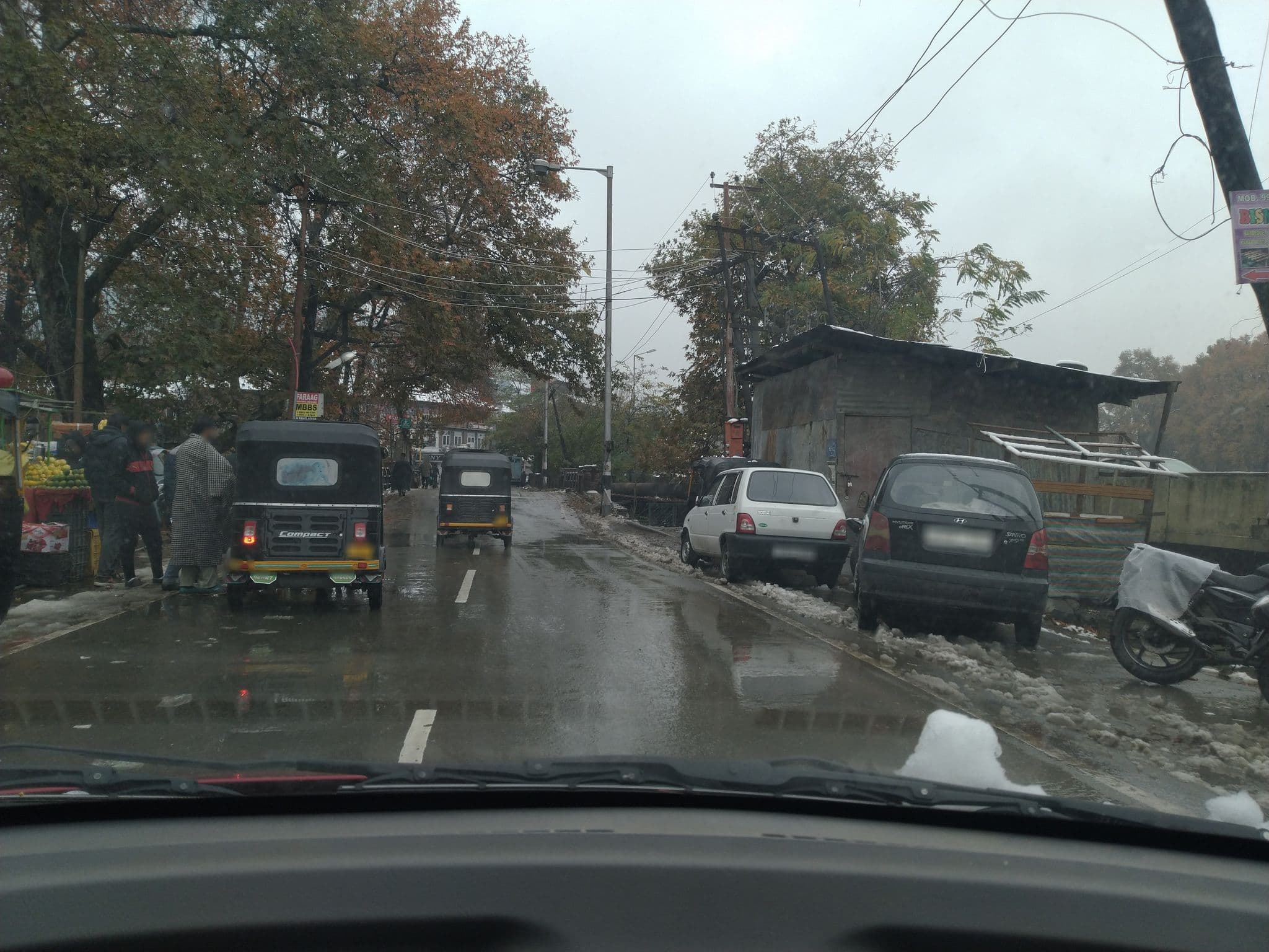 Street view near Hotel Arjumand, Srinagar — © thevikas (CC BY-SA · Mapillary)