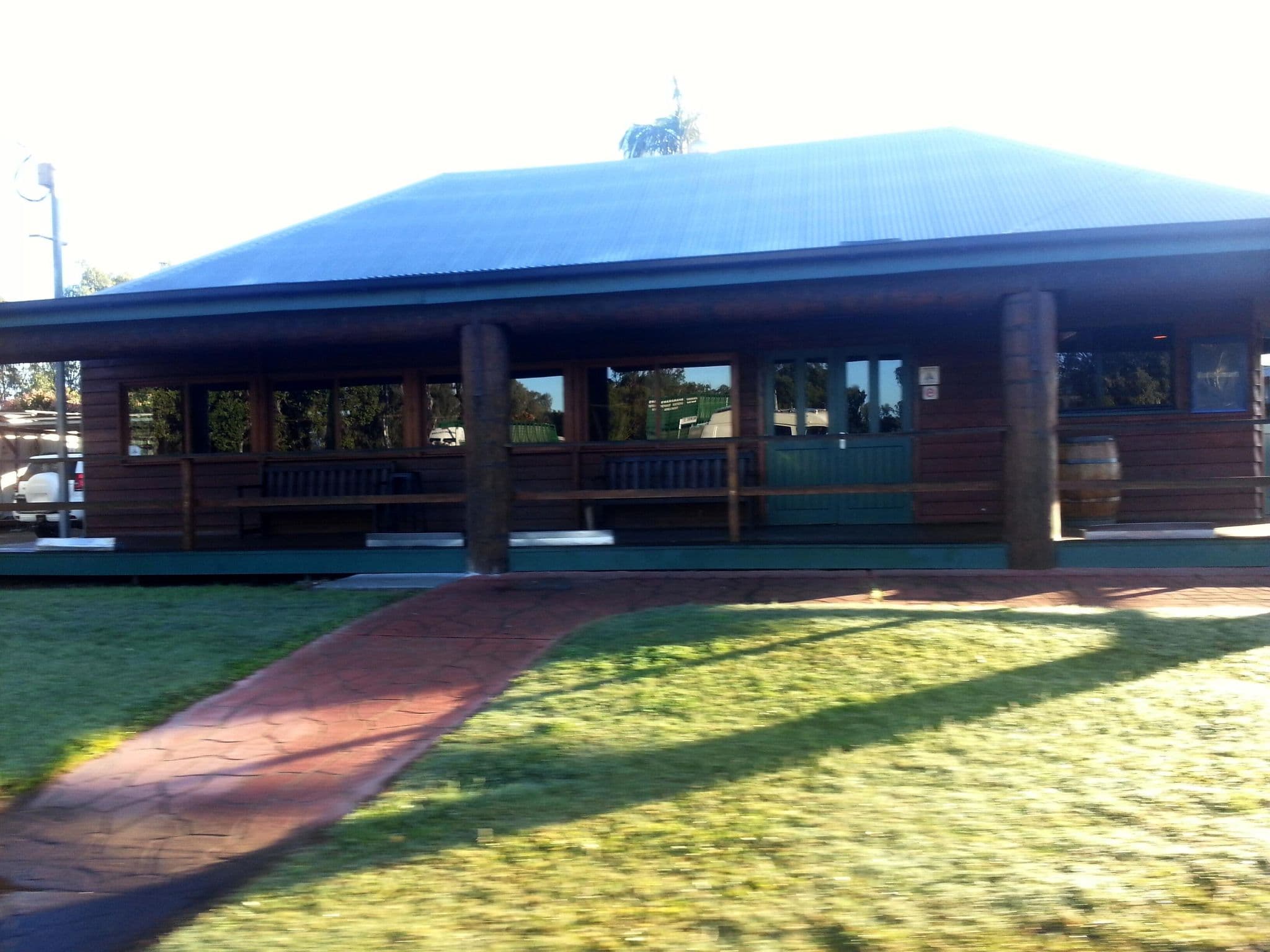 Street view near Condamine Bell Hotel, Miles — © bob3bob3 (CC BY-SA · Mapillary)
