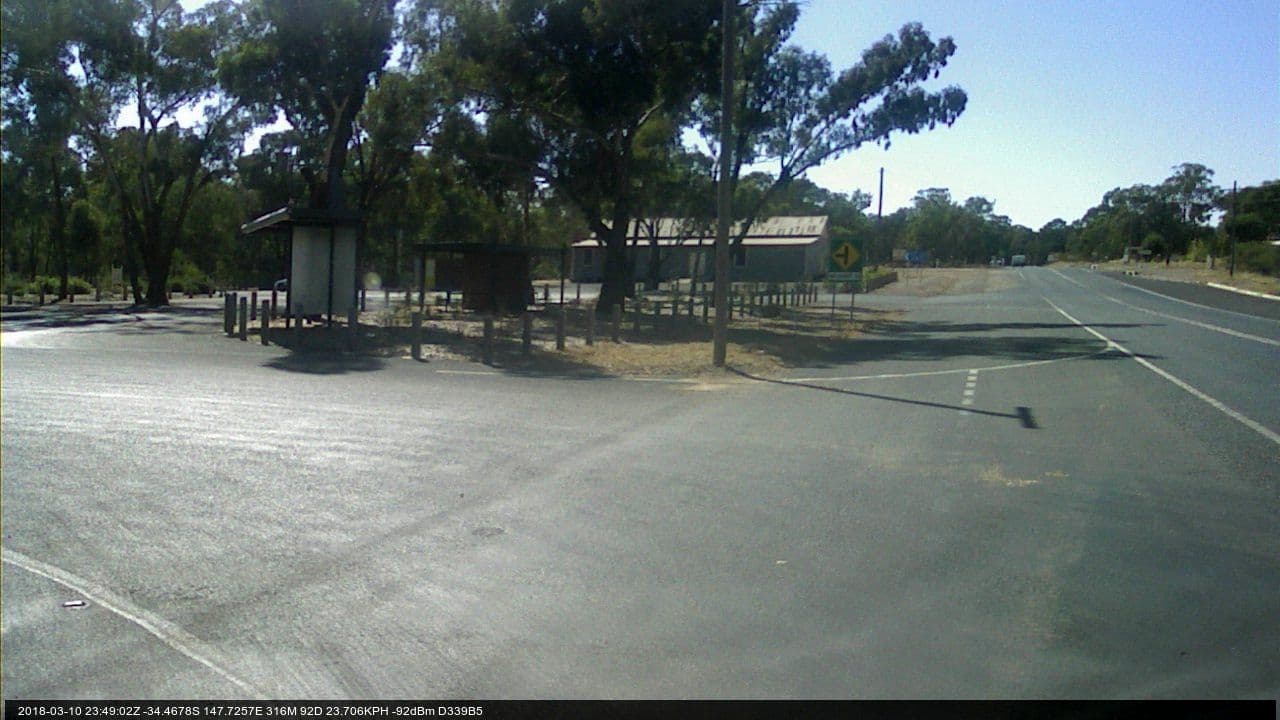 Street view near Springdale Rest Area, Temora — © bob3bob3 (CC BY-SA · Mapillary)