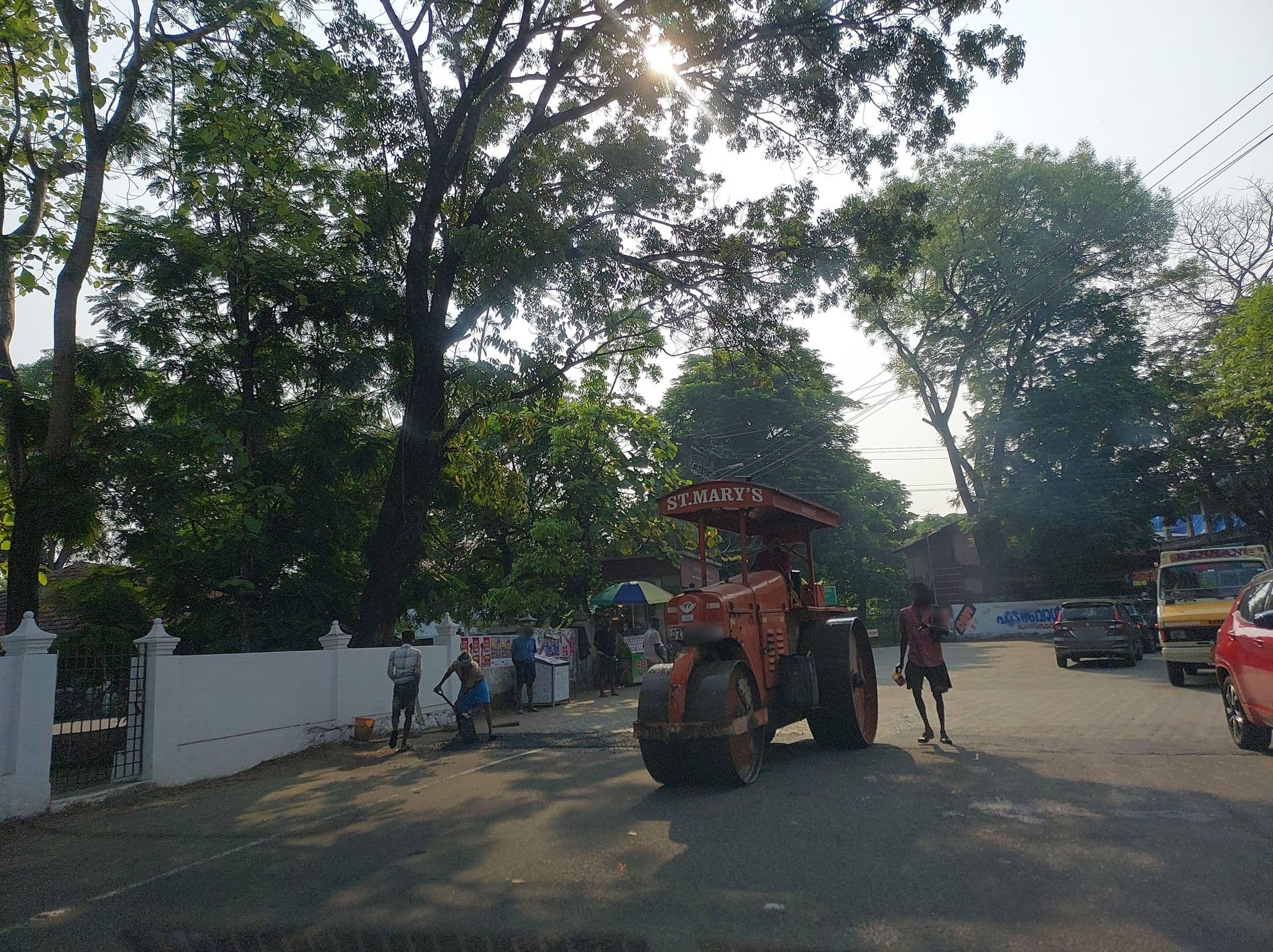 Street view near PWD government rest house, Angamāli — © V15 (CC BY-SA · Mapillary)
