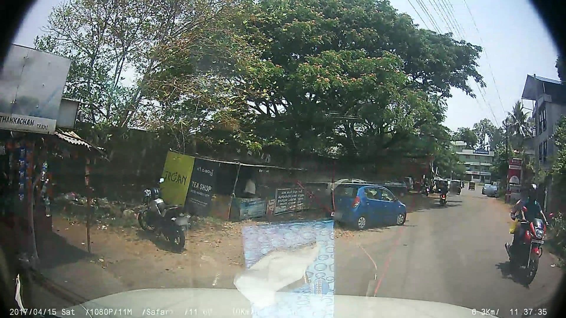 Street view near The Senior Citizens Forum, Changanācheri — © johnichan (CC BY-SA · Mapillary)
