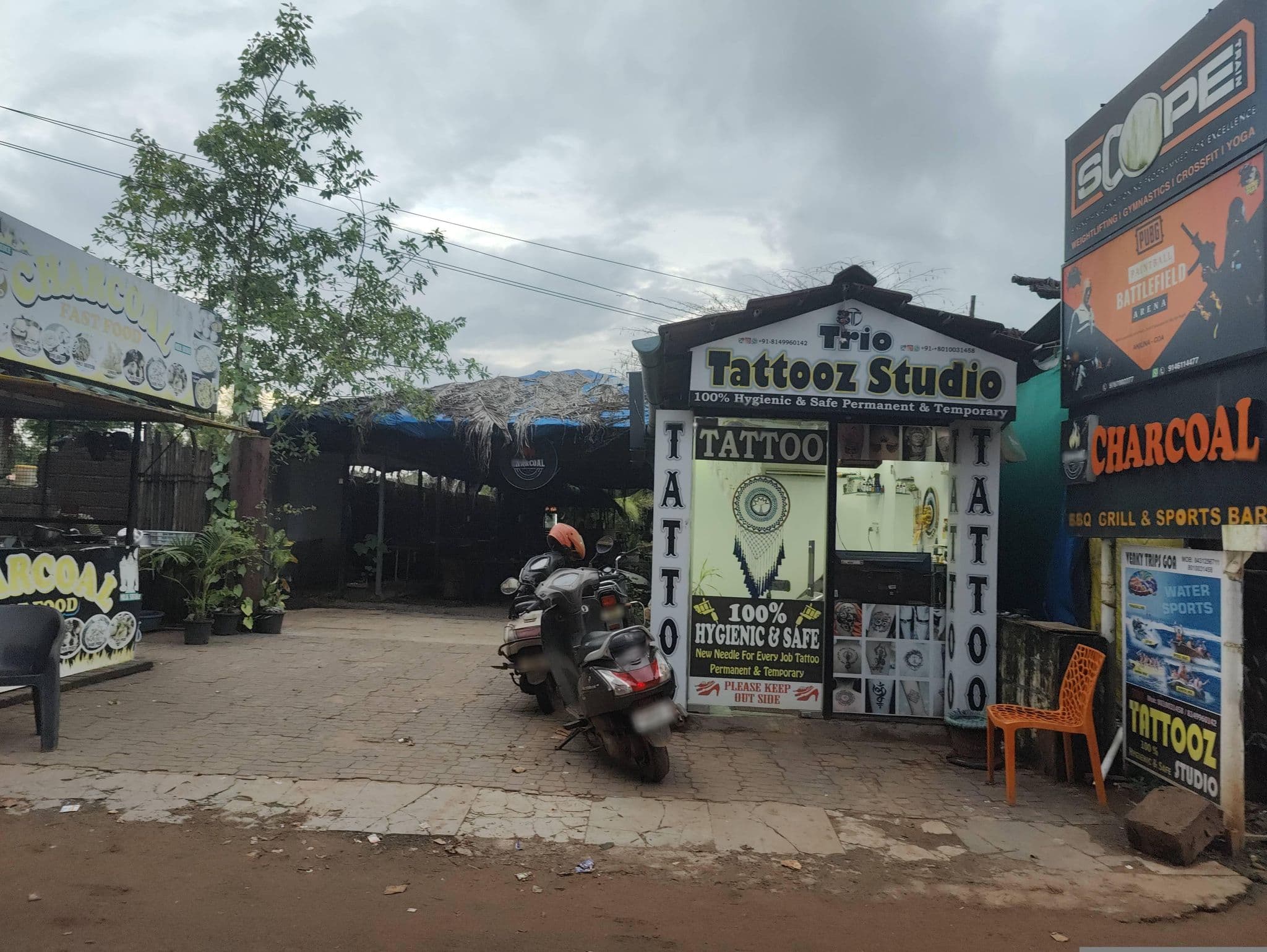 Street view near Colors Guest House, Anjuna — © AbhaLal (CC BY-SA · Mapillary)