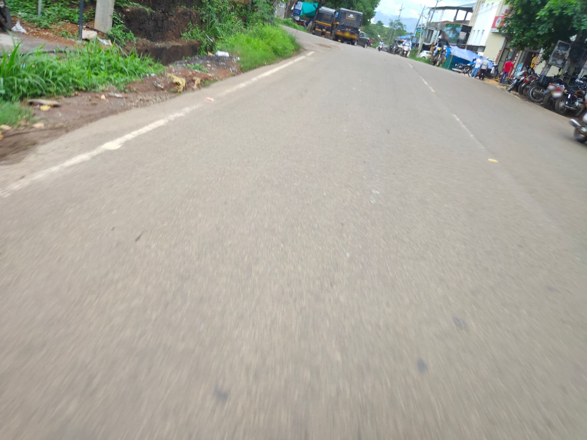 Street view near Hotel EPU, Nilambūr — © abduramshad (CC BY-SA · Mapillary)