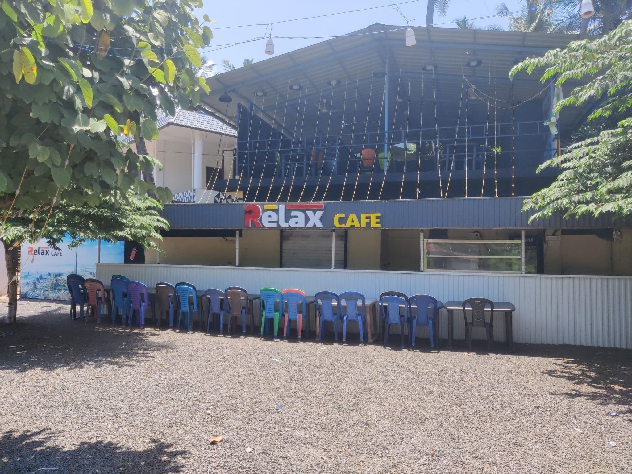 Street view near relax cafe, Kīkāna — © Hrigwedh (CC BY-SA · Mapillary)