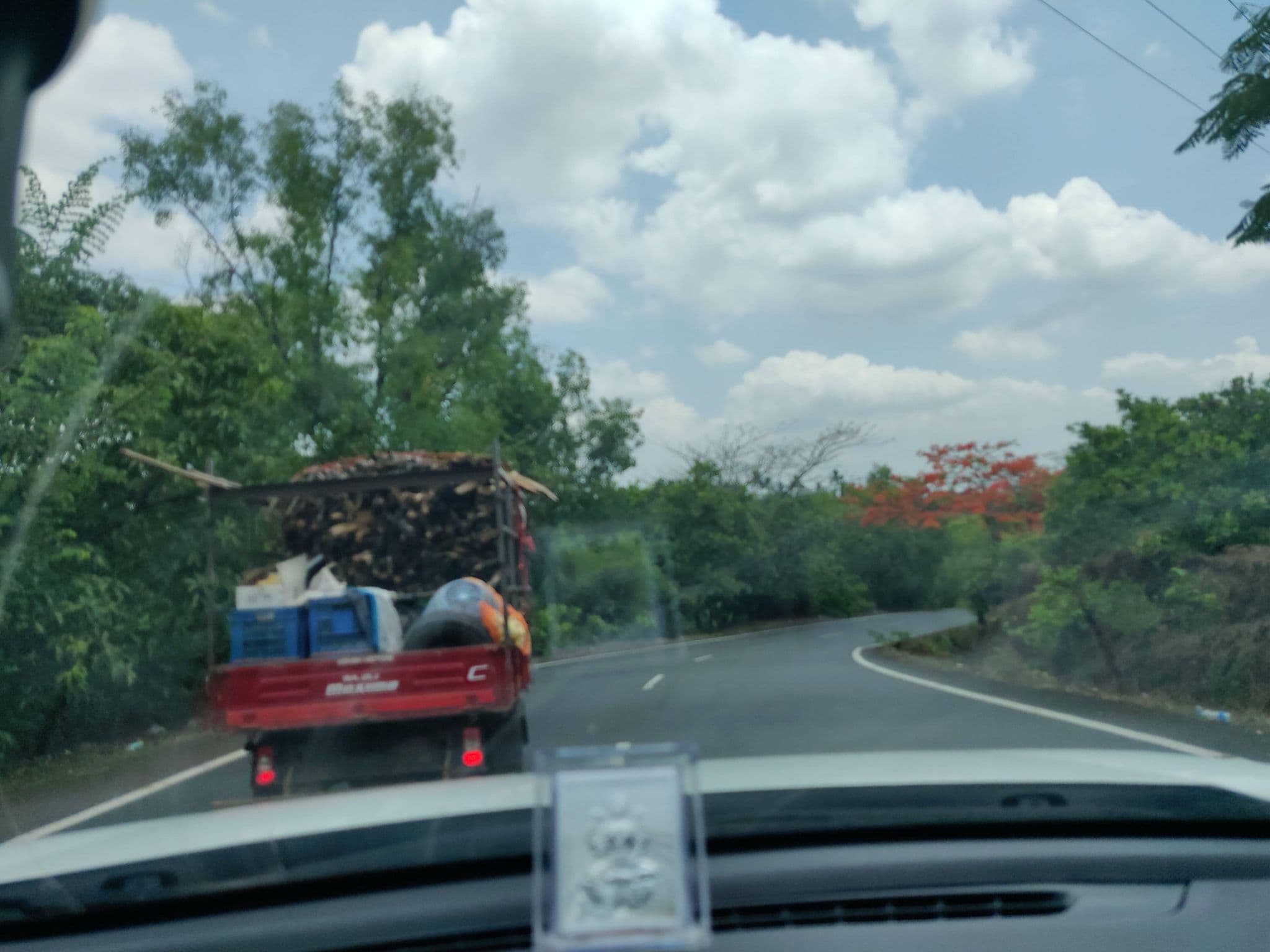 Street view near Indradhanu, Kuwarbav — © AmrutaA (CC BY-SA · Mapillary)