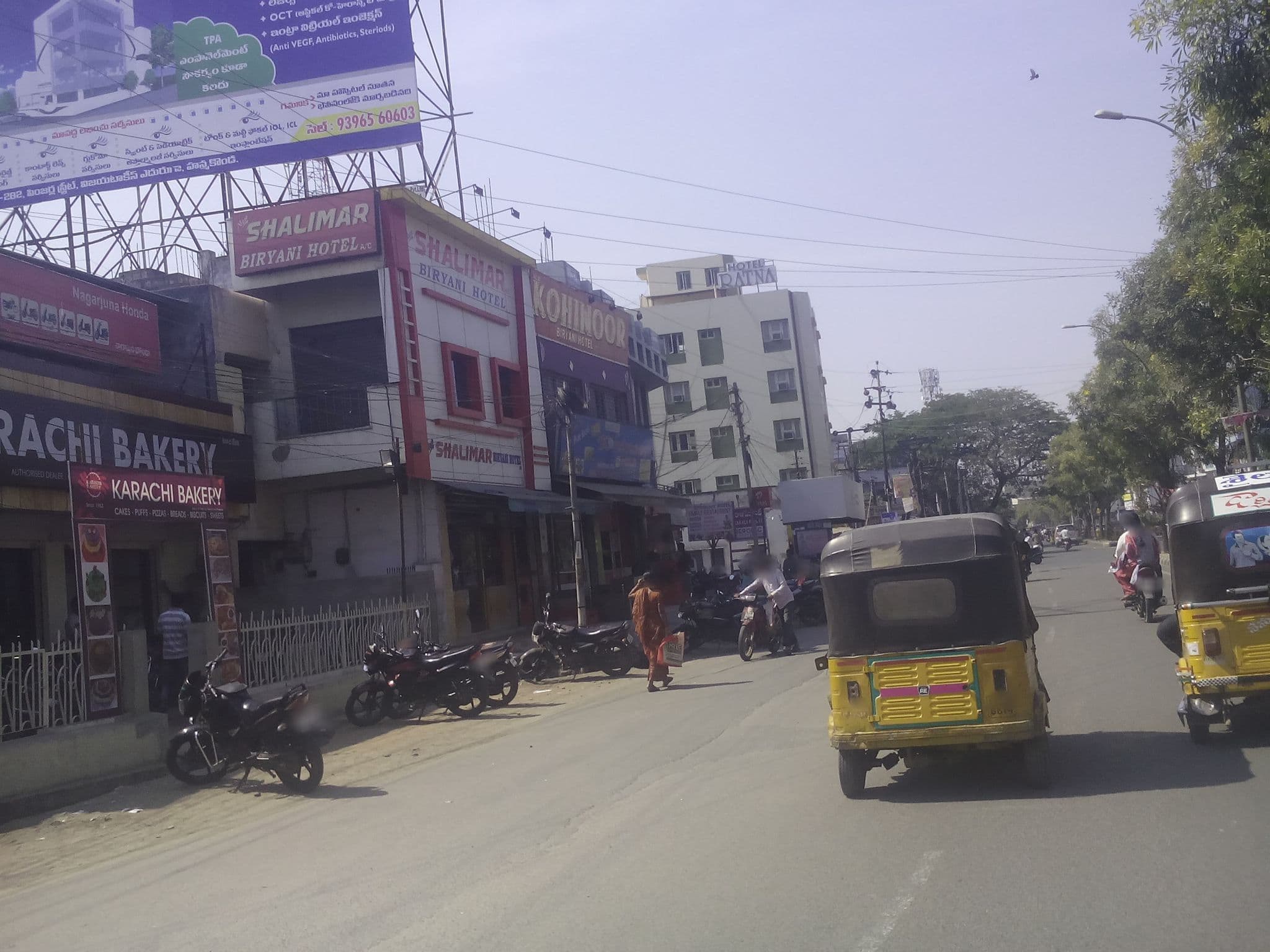 Street view near shalimar hotel, Warangal — © afrozparveen (CC BY-SA · Mapillary)