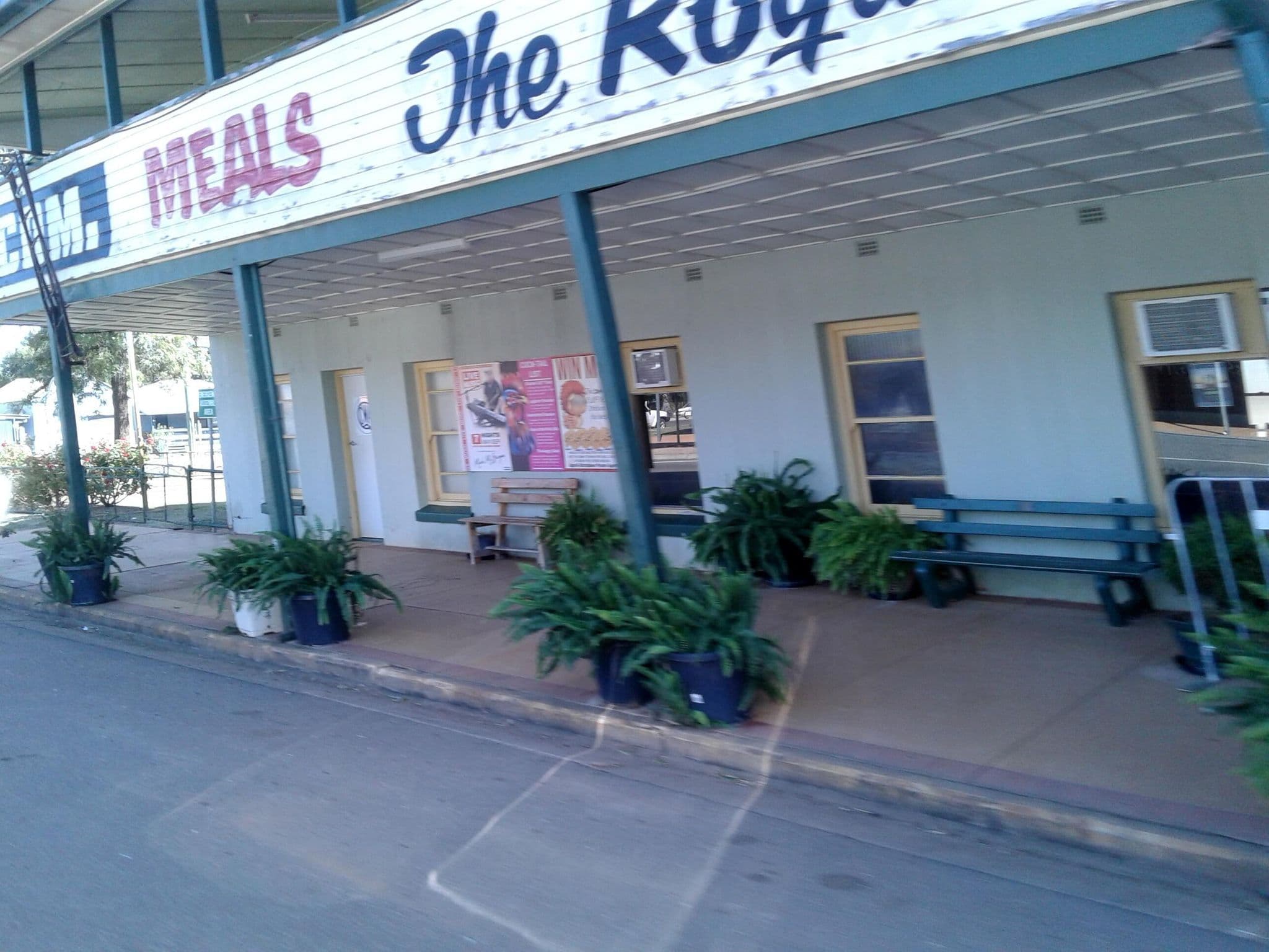 Street view near The Royal Carrangarra Hotel, Blackall — © bob3bob3 (CC BY-SA · Mapillary)
