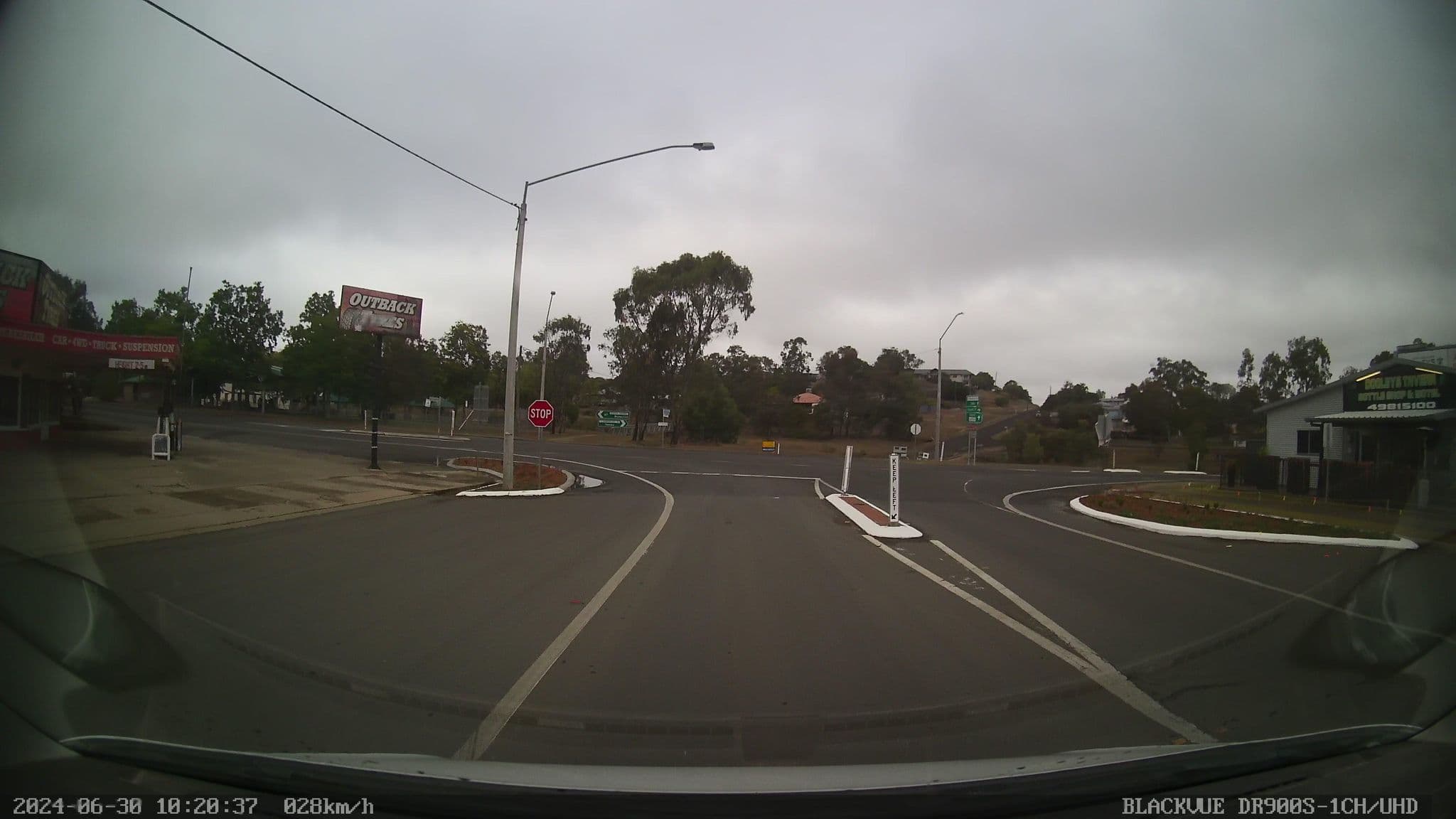 Street view near Dooleys Tavern Bottle Shop and Motel, Springsure — © bob3bob3 (CC BY-SA · Mapillary)
