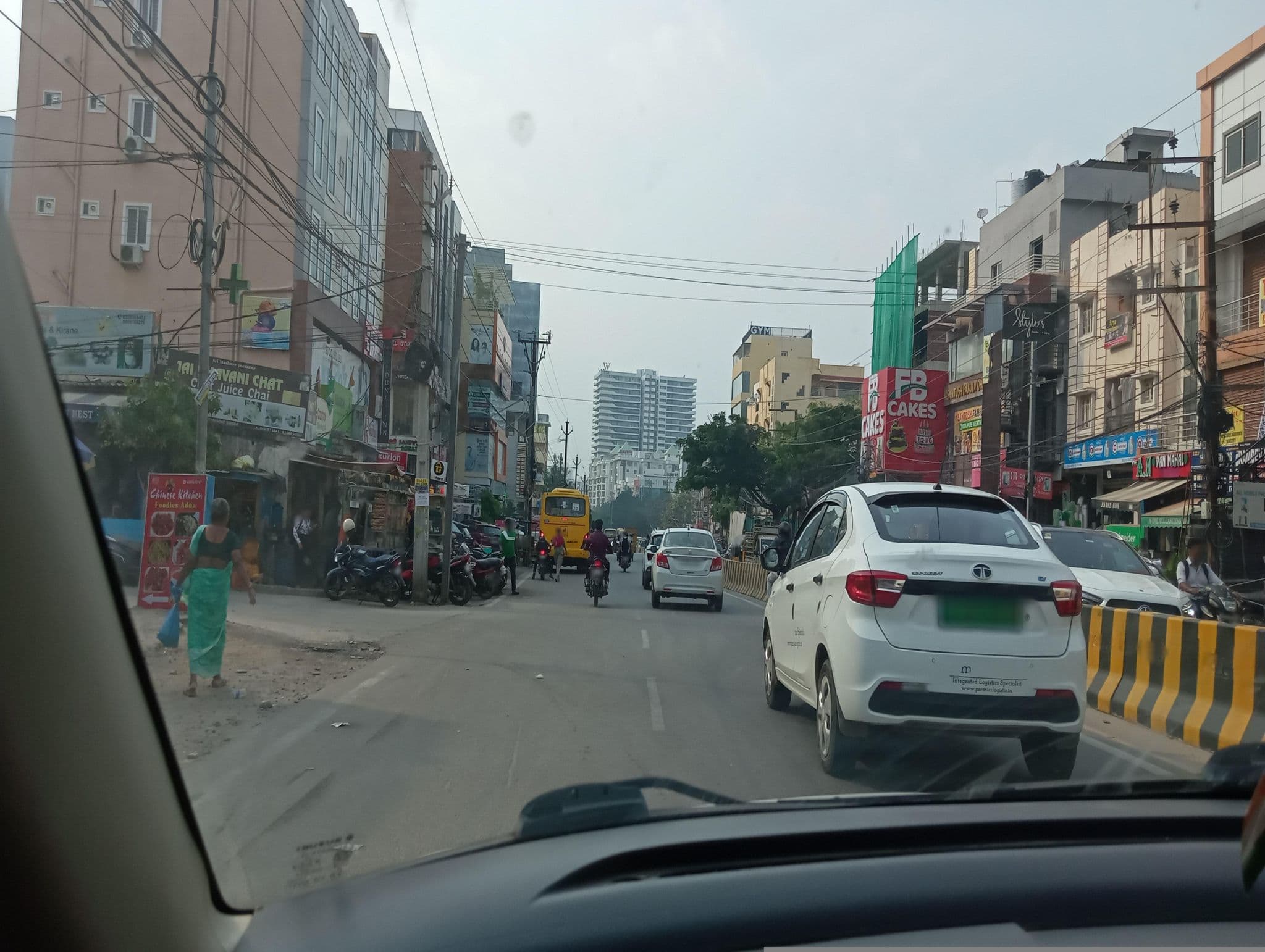 Street view near Oyo 72504 Dunes inn, Serilingampalle — © chishma2710 (CC BY-SA · Mapillary)