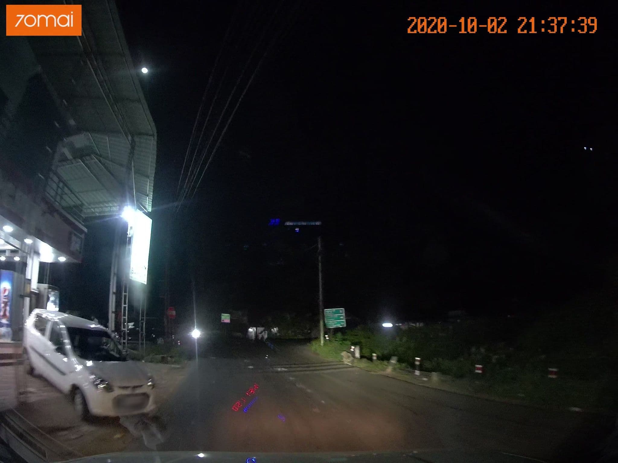 Street view near Al Thanoor, Kāladi — © johnichan (CC BY-SA · Mapillary)
