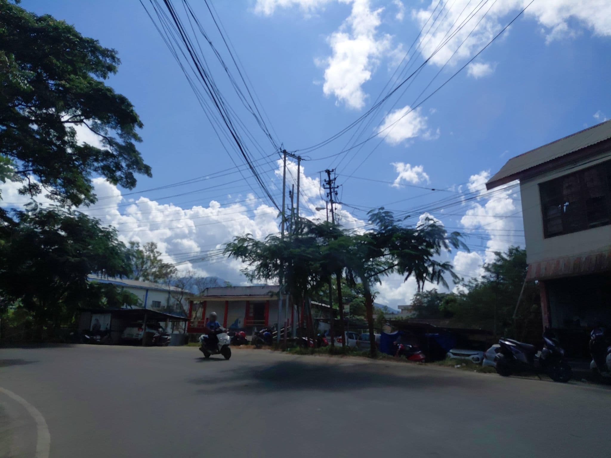 Street view near Lake View Lodge, Hāflong — © lasa (CC BY-SA · Mapillary)