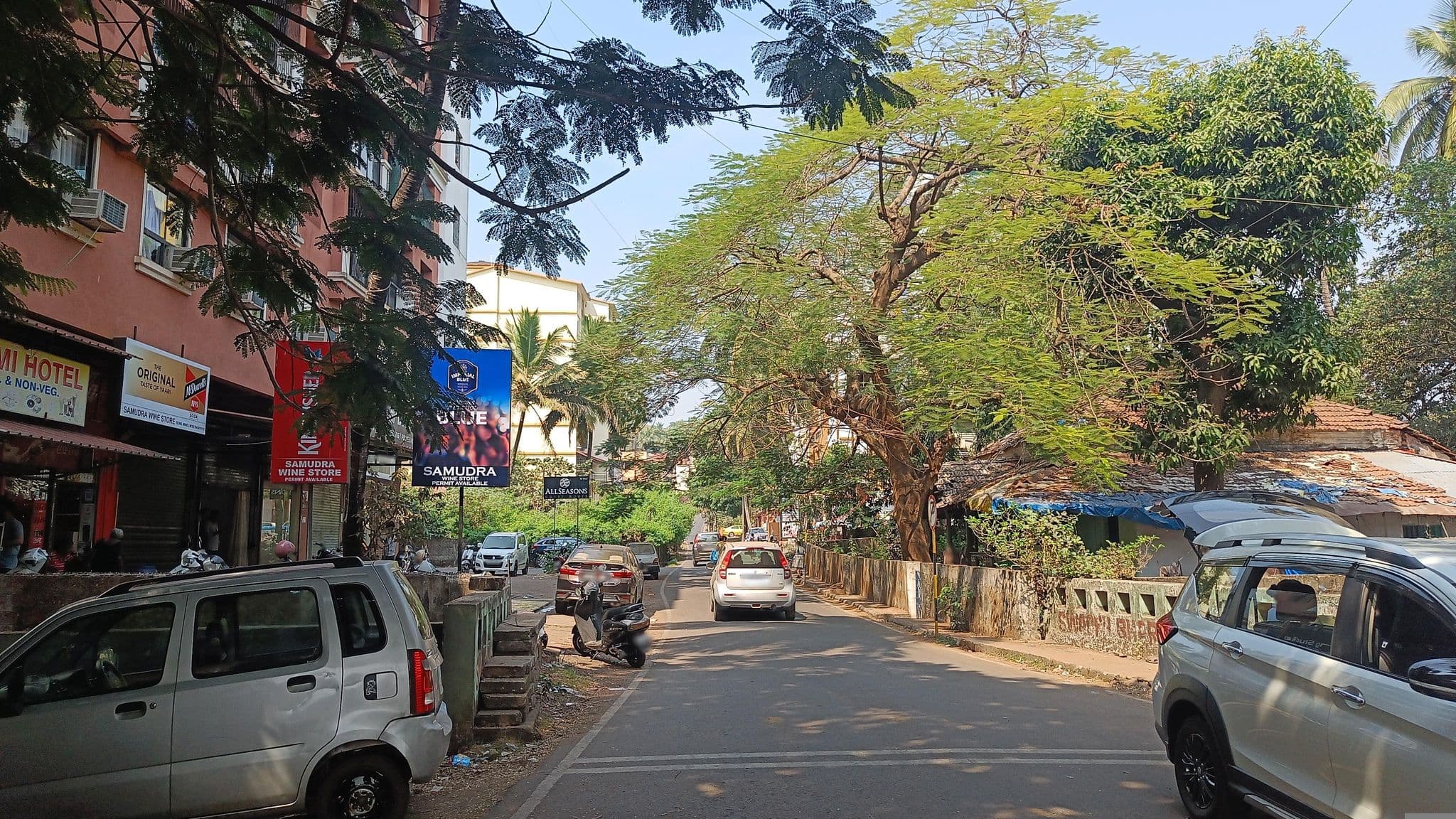 Street view near All Seasons Guest House, Madgaon — © kavyakalyan12 (CC BY-SA · Mapillary)